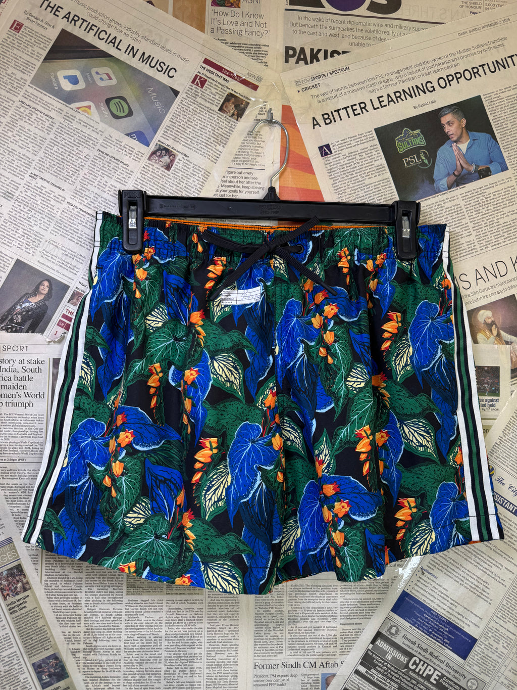 H&M® Waist: 32" | Floral | Beach Shorts | Poly | Inner: Mesh | 1187 - Genuine Maal