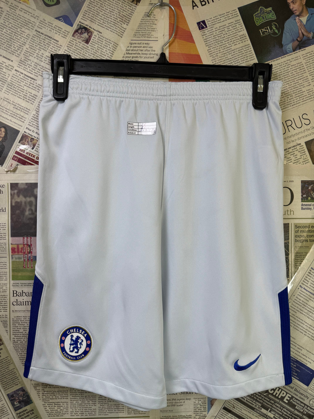 N*ke® Waist: 28" | Silver | Chelsea Football Shorts | Poly | 1175 - Genuine Maal