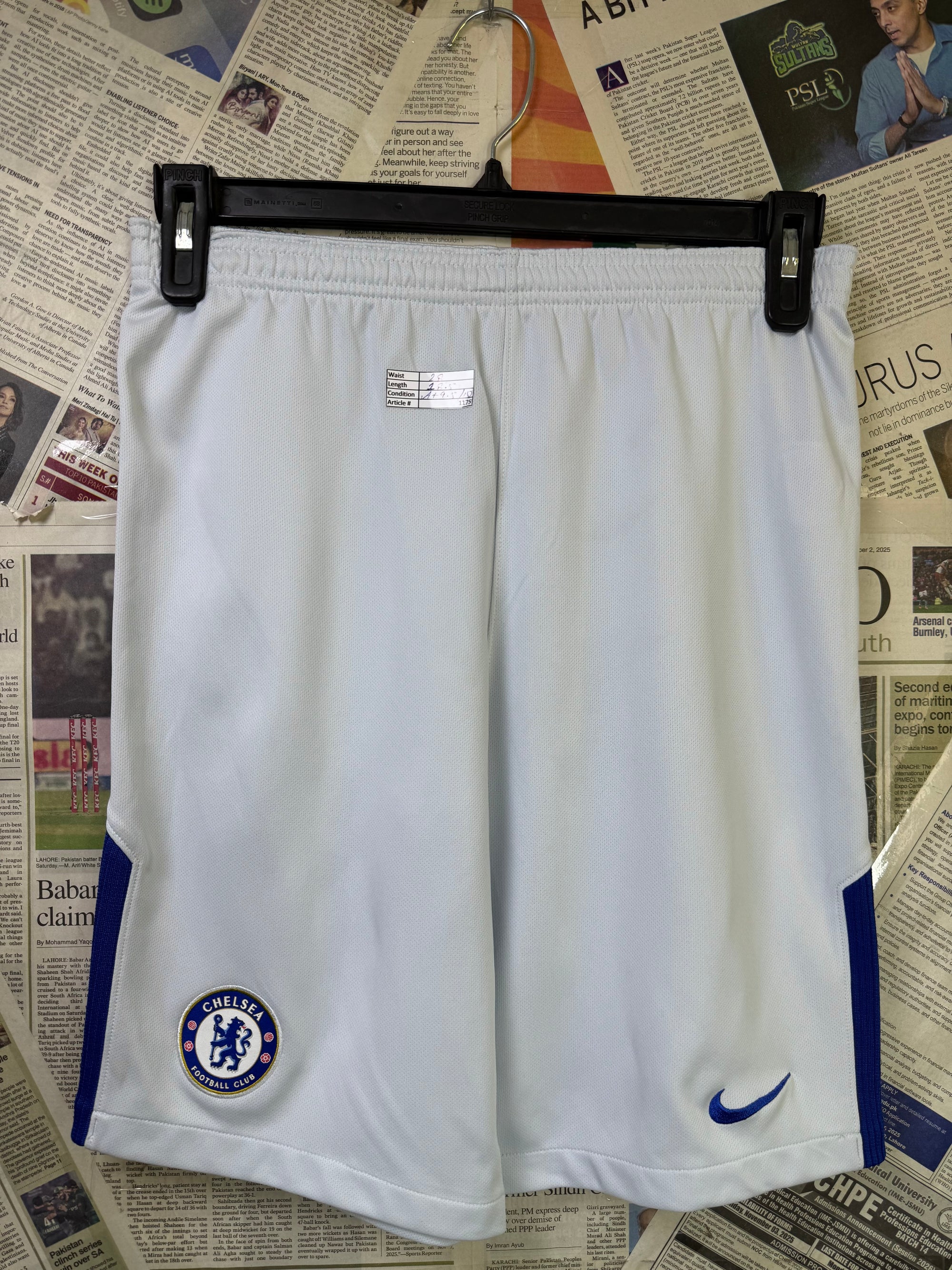 N*ke® Waist: 28" | Silver | Chelsea Football Shorts | Poly | 1175 - Genuine Maal