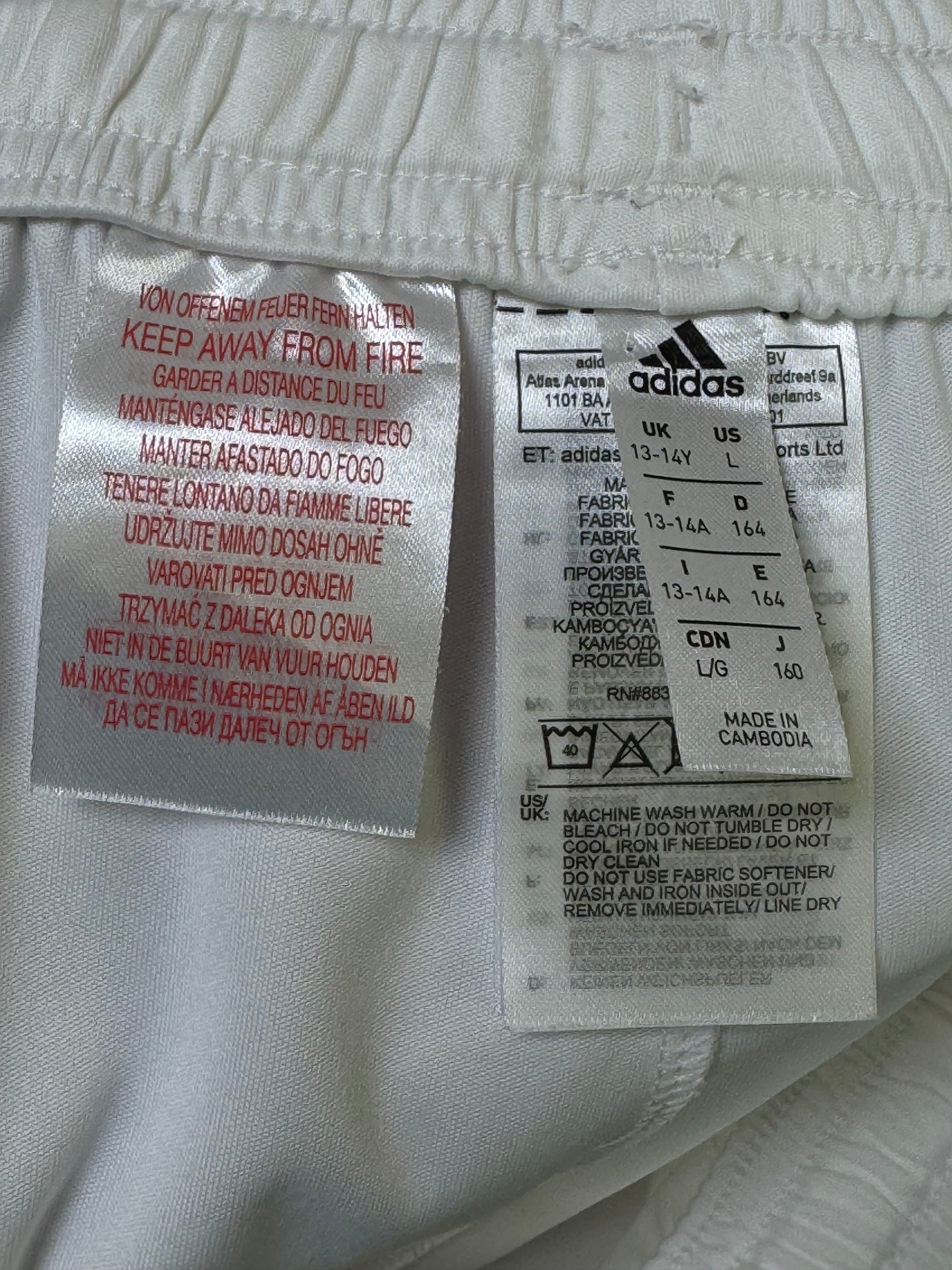 Adid*s® Waist: 24" to 26" | White | Menchester United Football Shorts | Poly | 1152 - Genuine Maal