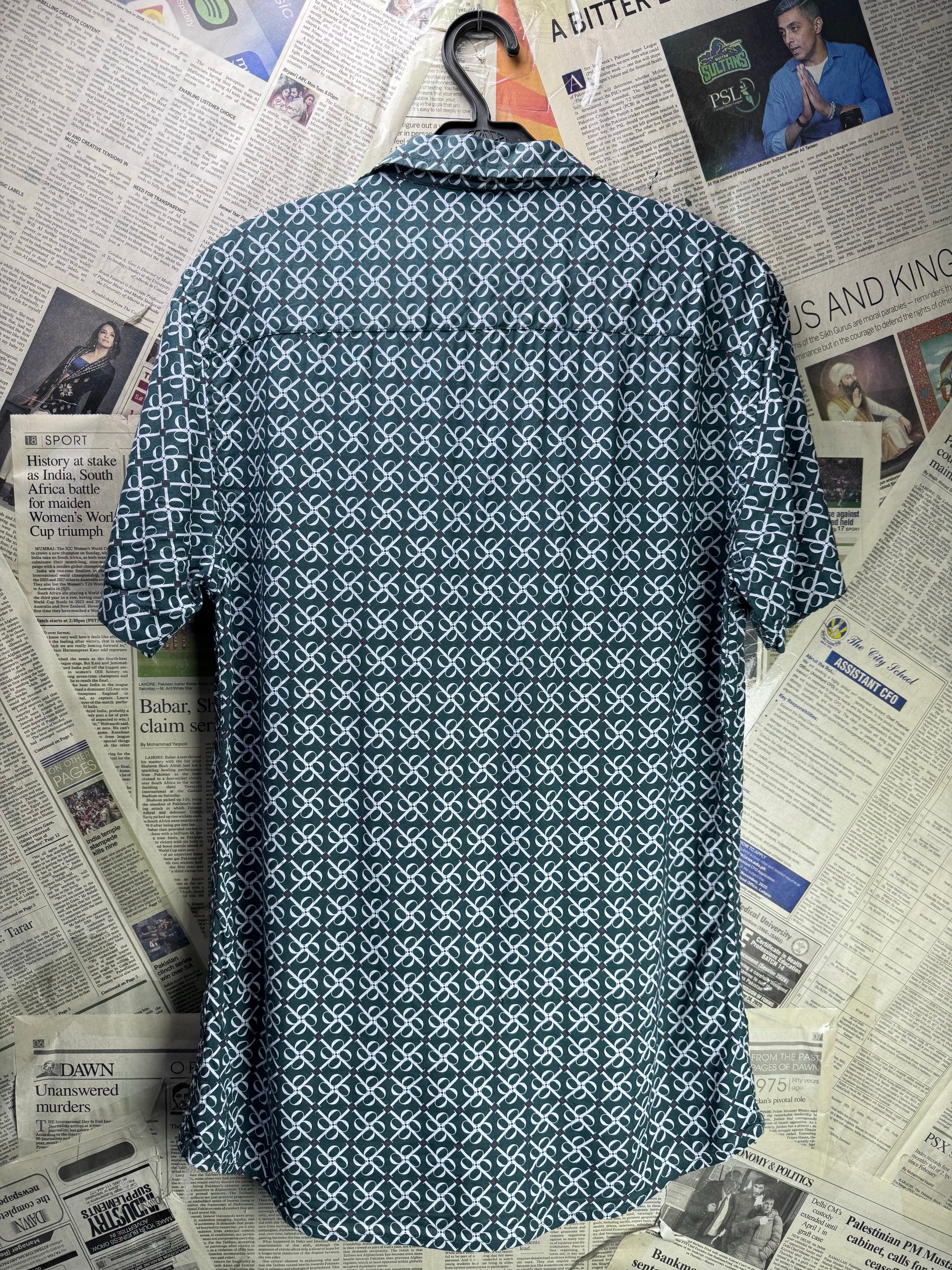 New Look® Small | Chest: 20" | Hawaii Shirt | Viscose | 4347 - Genuine Maal