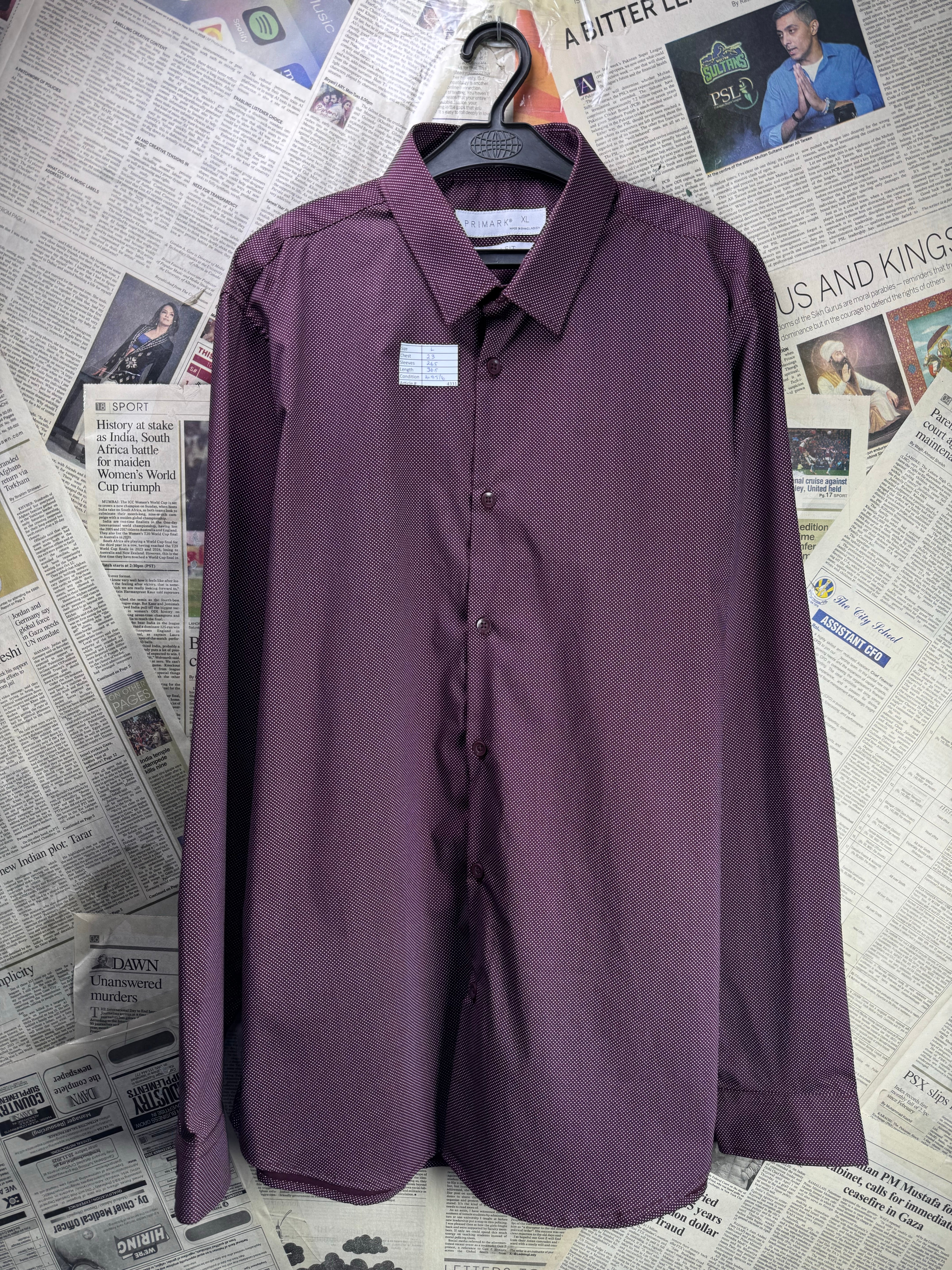 Primark® Large | Chest 23” | Maroon with Polka Dots | Shirt | Poly - Cotton - Elastane | 4331 - Genuine Maal