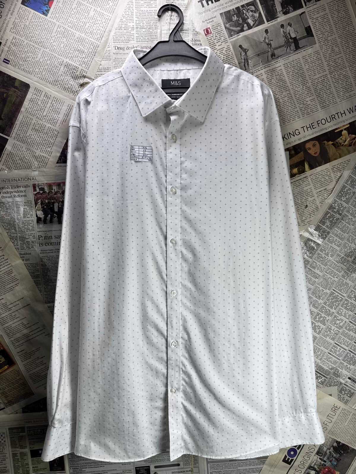 M&S® XXL | Chest: 28" | Non-Iron Shirt | Cotton | M33 - 7040