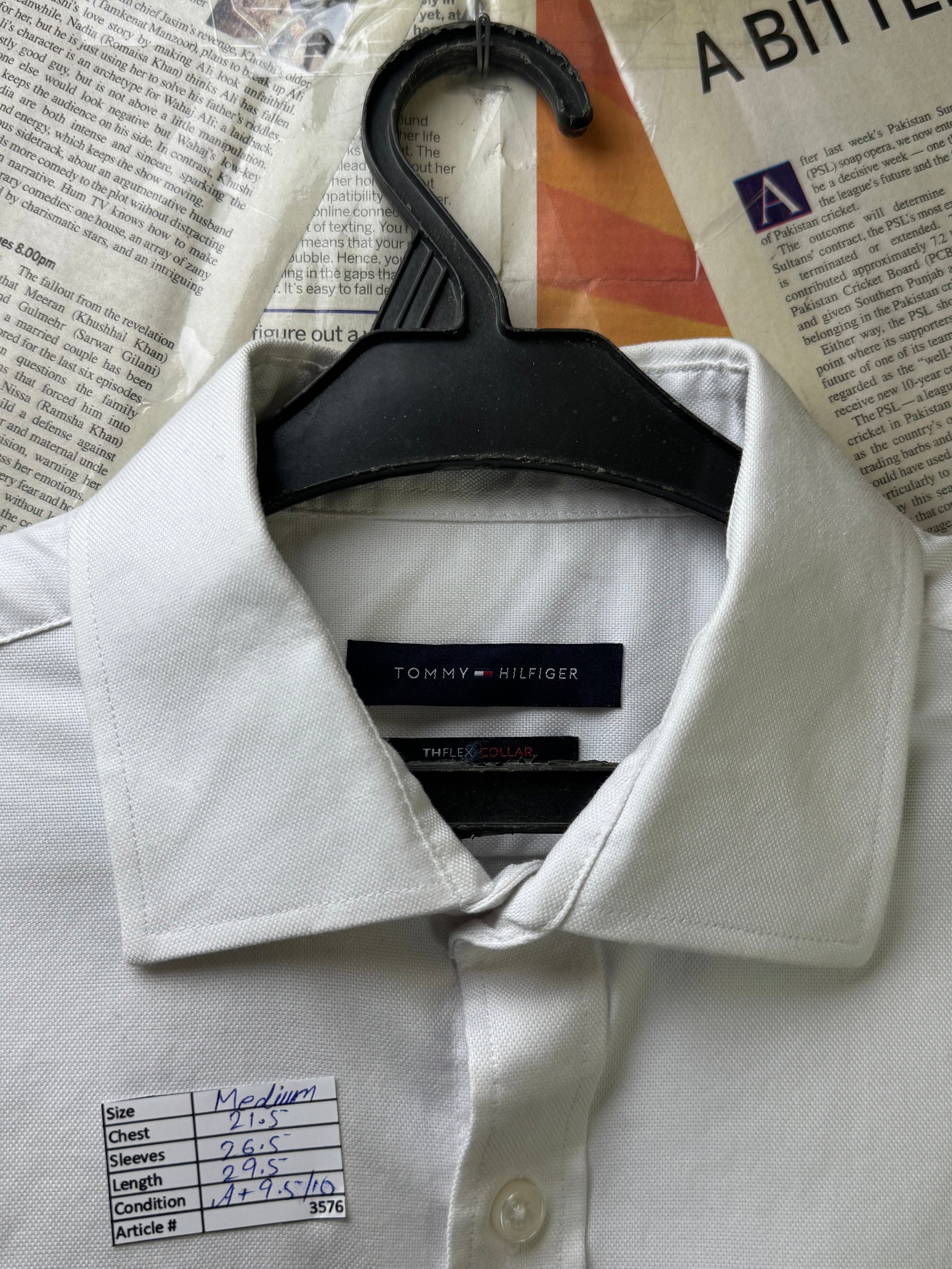 Tommy Hilfig*r® Medium | Chest: 21.5" | White | Oxford Shirt | Cotton | 3576 - Genuine Maal