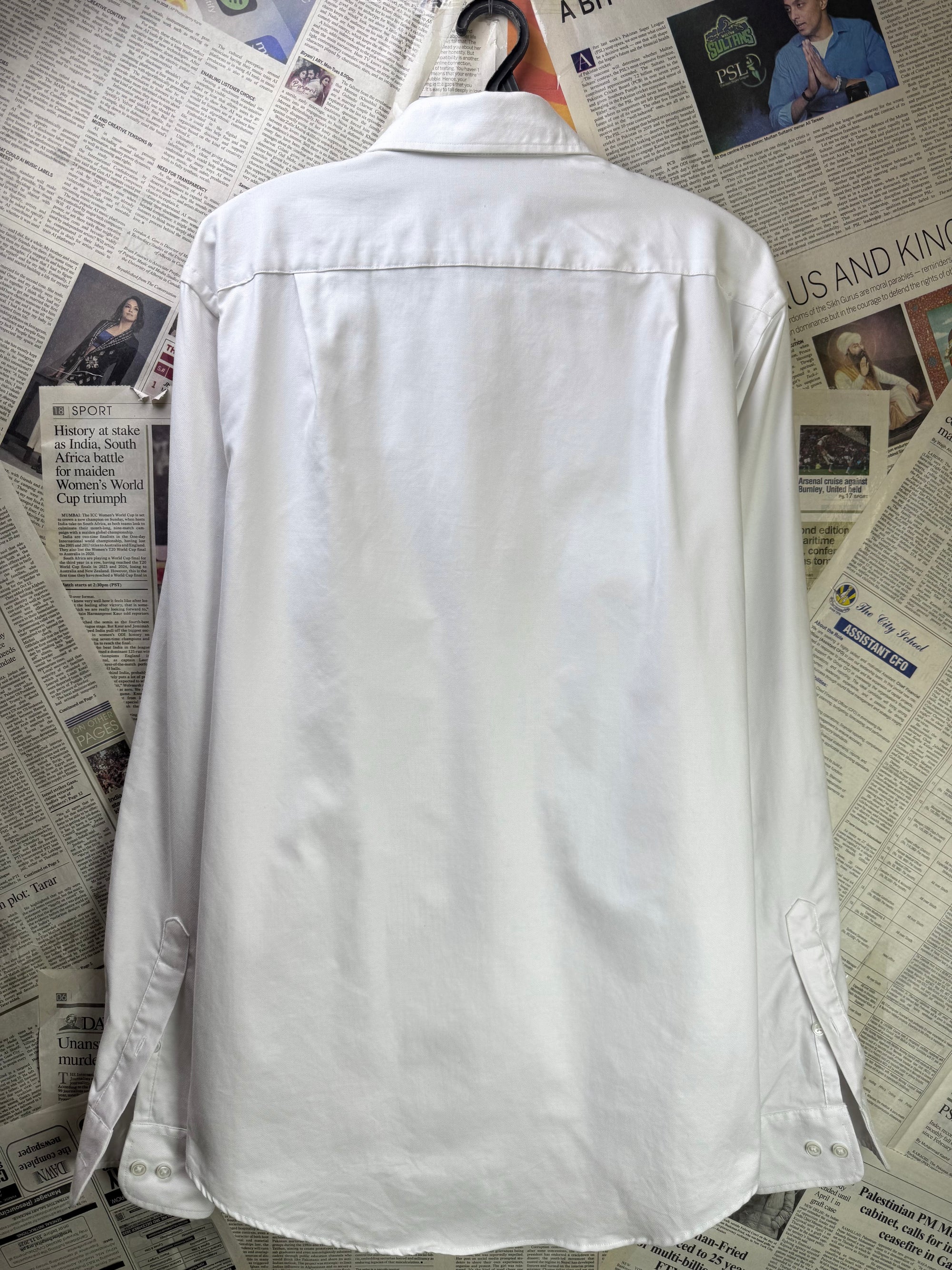 Tommy Hilfig*r® Medium | Chest: 21.5" | White | Oxford Shirt | Cotton | 3576 - Genuine Maal