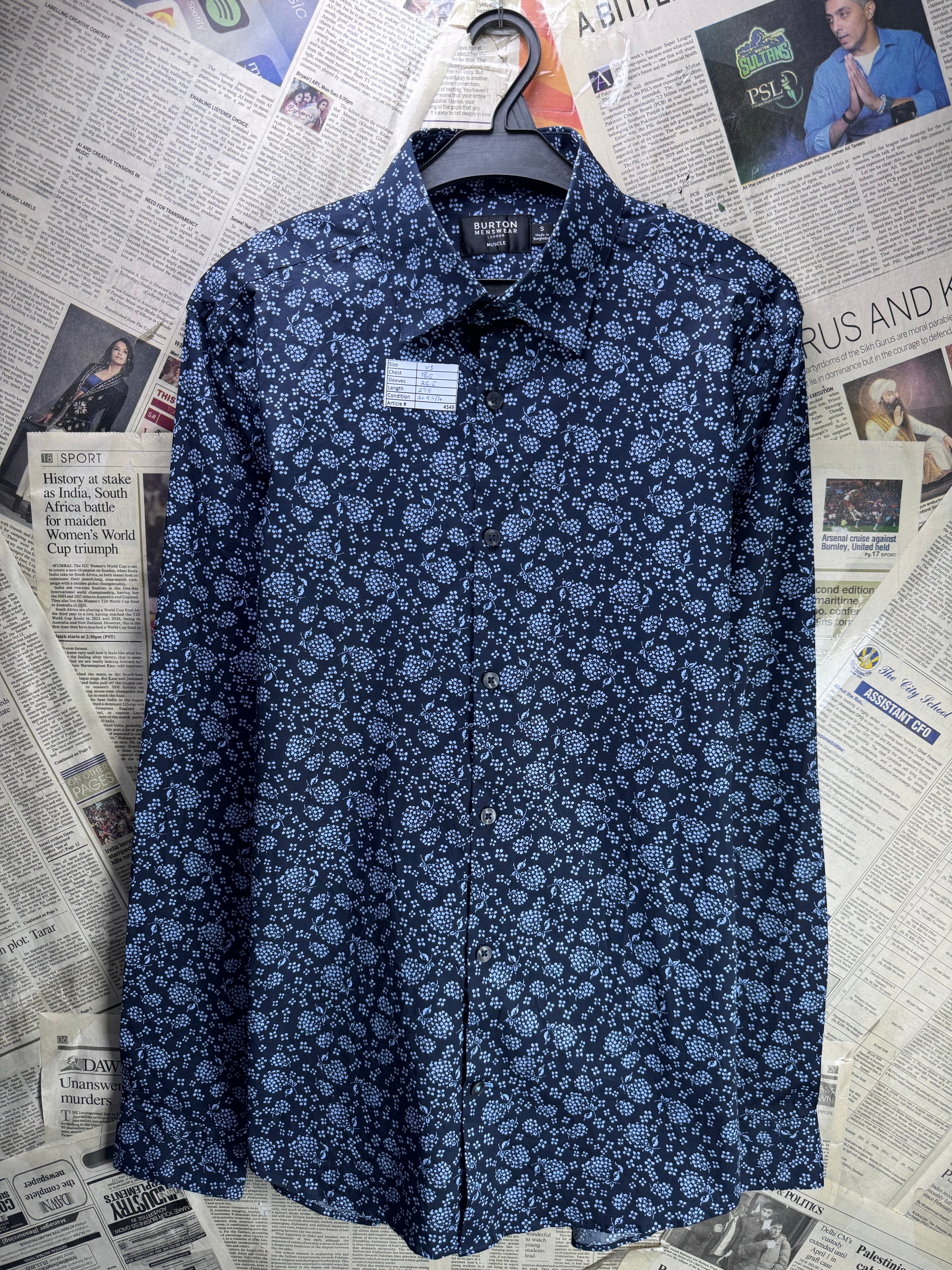 Burton® XS | Chest: 18.5" | Floral | Muscle Fit Shirt | Cotton - Elastane | 4549 - Genuine Maal