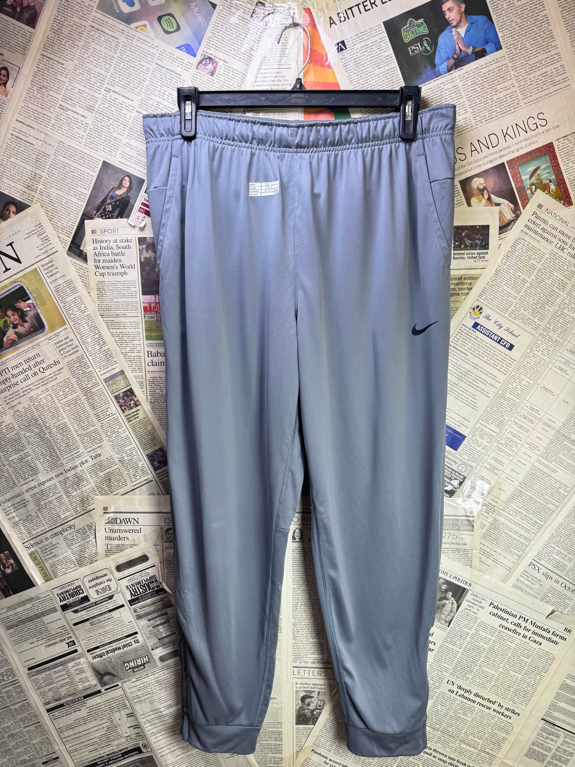 N*ke® Waist: 36" | Grey | Sports Trousers | Poly | 1183 - Genuine Maal