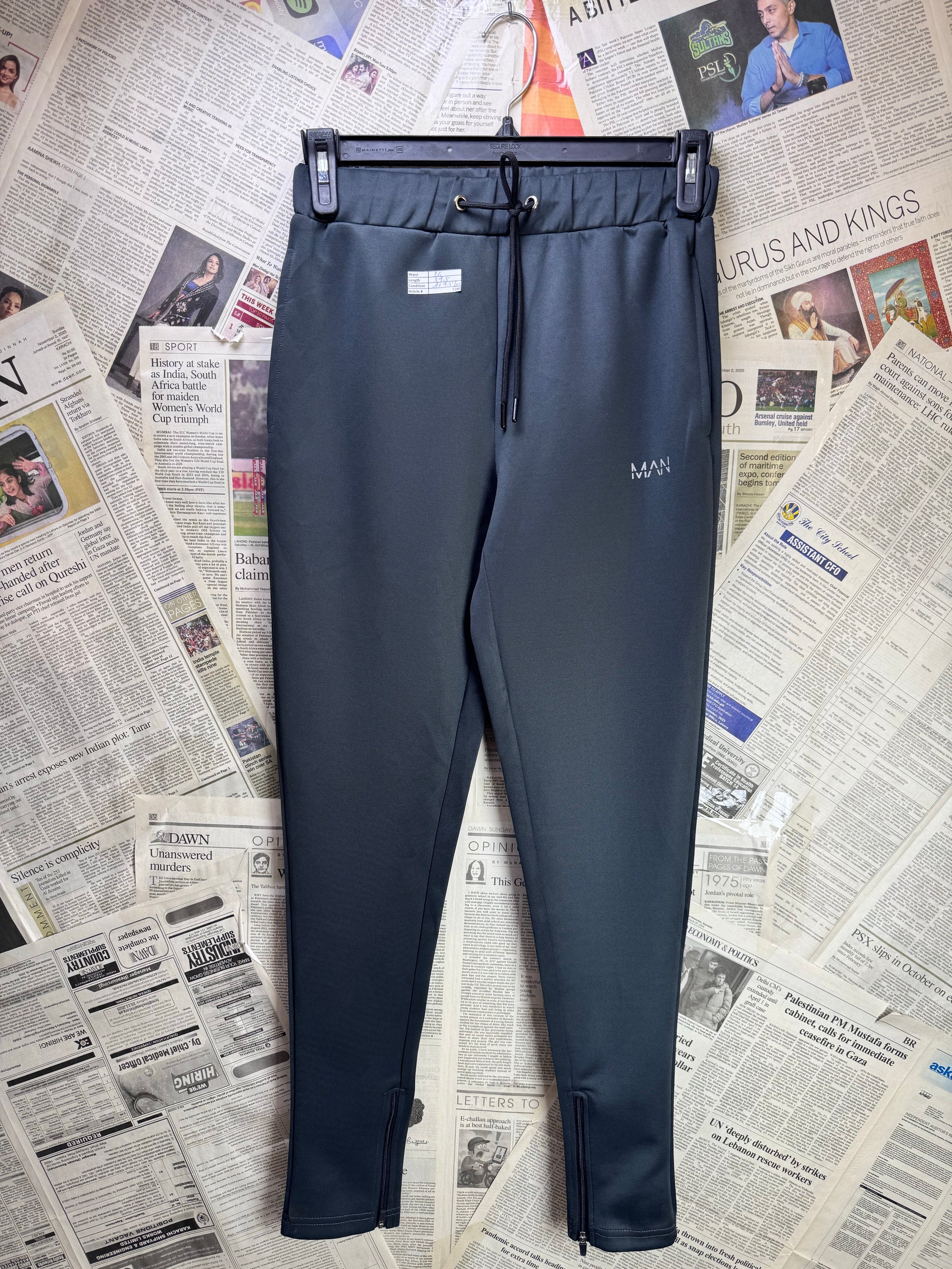 MAN® Waist: 26" | Grey | Gym Trousers | Poly - Elastane | 1180 - Genuine Maal