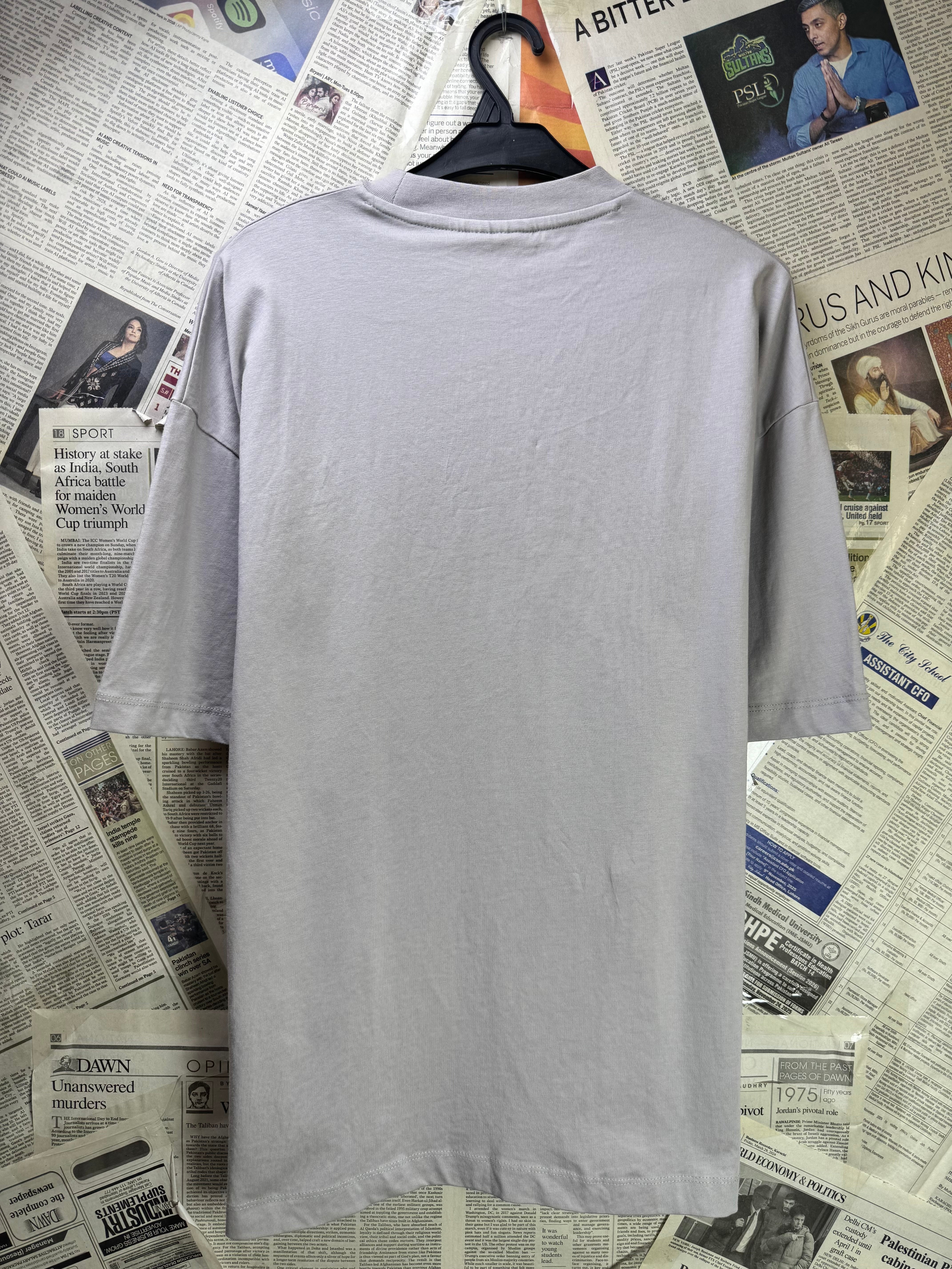 Asos® Medium | Chest: 22" | Gray | Unisex | Cotton | 3210 - Genuine Maal