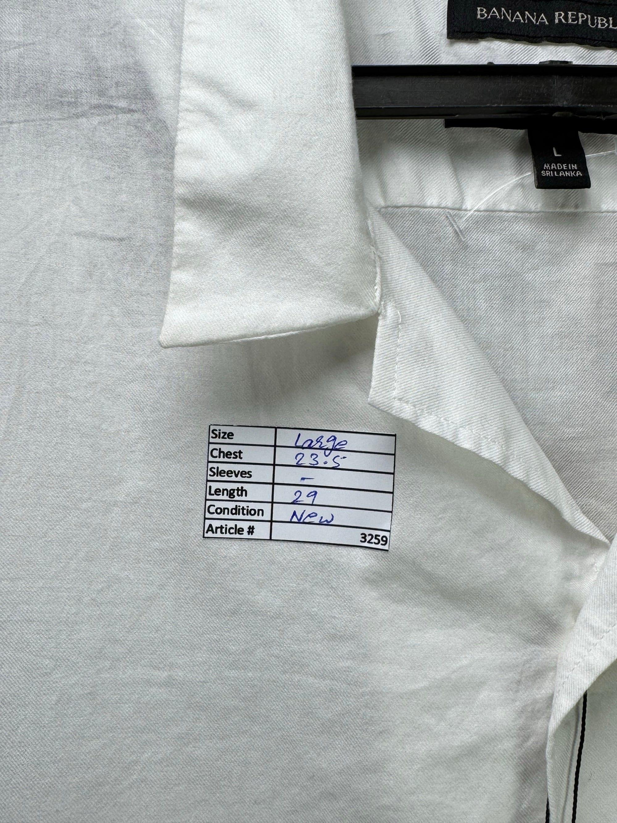 Banana Republic® Large | Chest: 23.5" | White | Camp Shirt | Cotton | 3259 - Genuine Maal