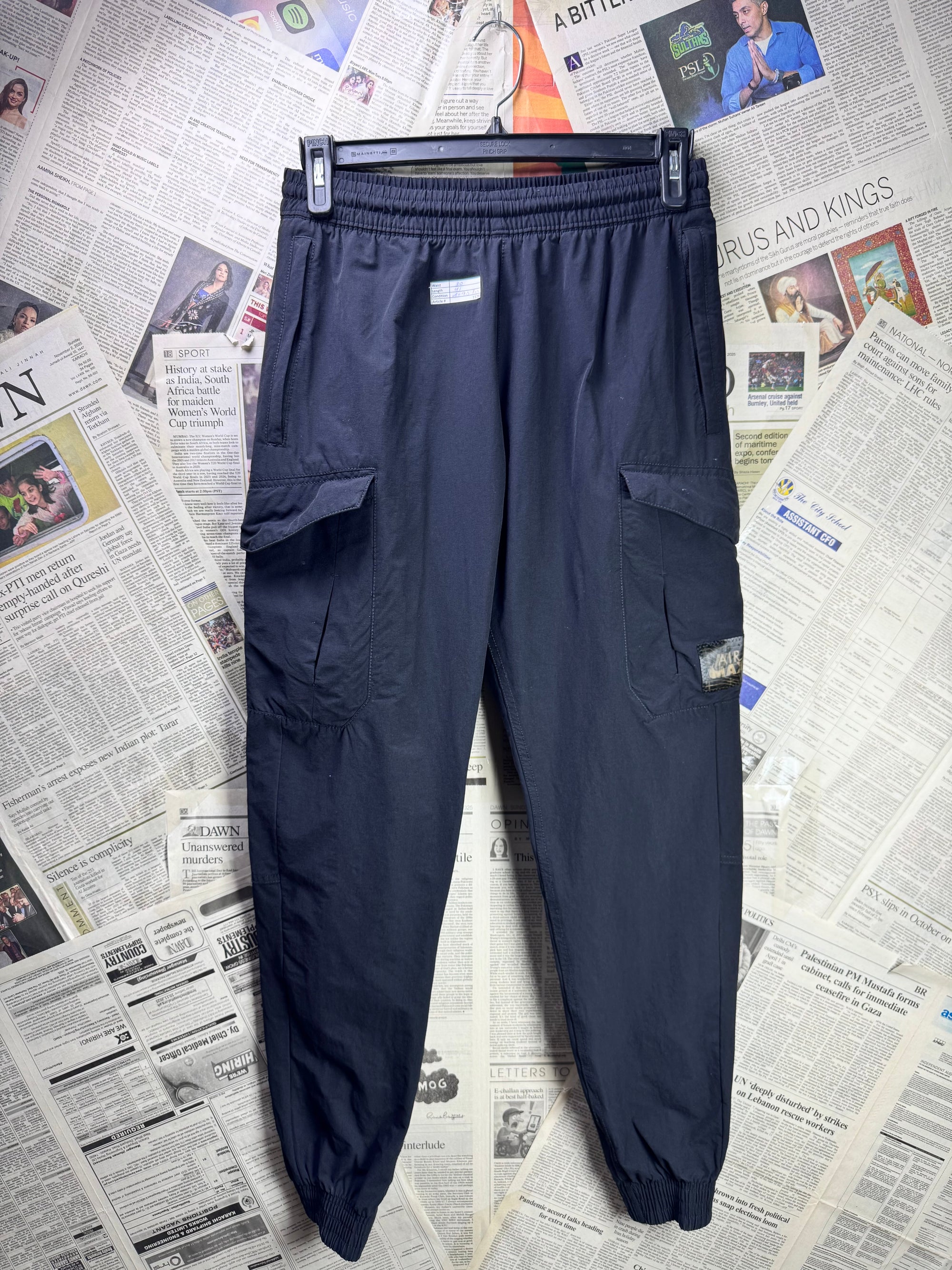 N*ke® Waist: 30" | black | Cargo Trouser | Nylon | 1171 - Genuine Maal