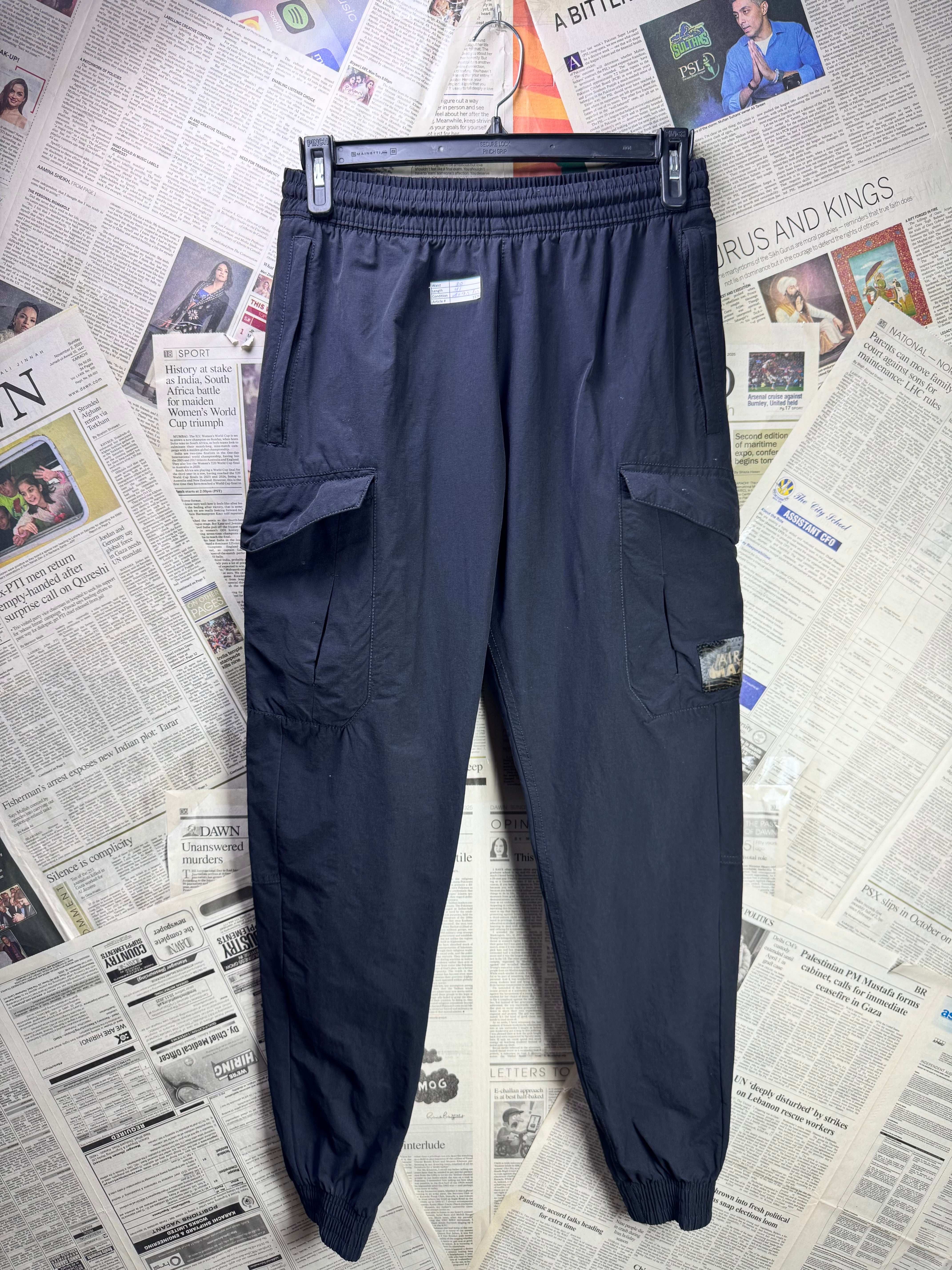 N*ke® Waist: 30" | black | Cargo Trouser | Nylon | 1171 - Genuine Maal