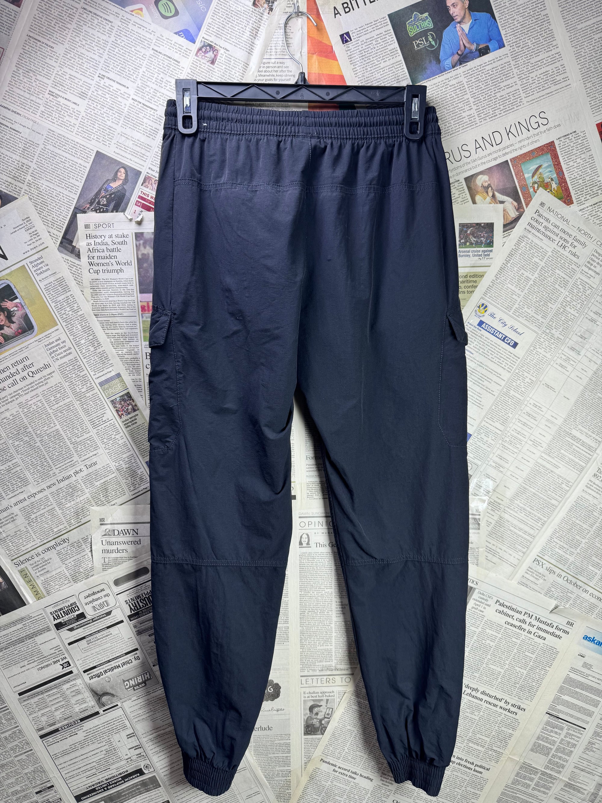 N*ke® Waist: 30" | black | Cargo Trouser | Nylon | 1171 - Genuine Maal