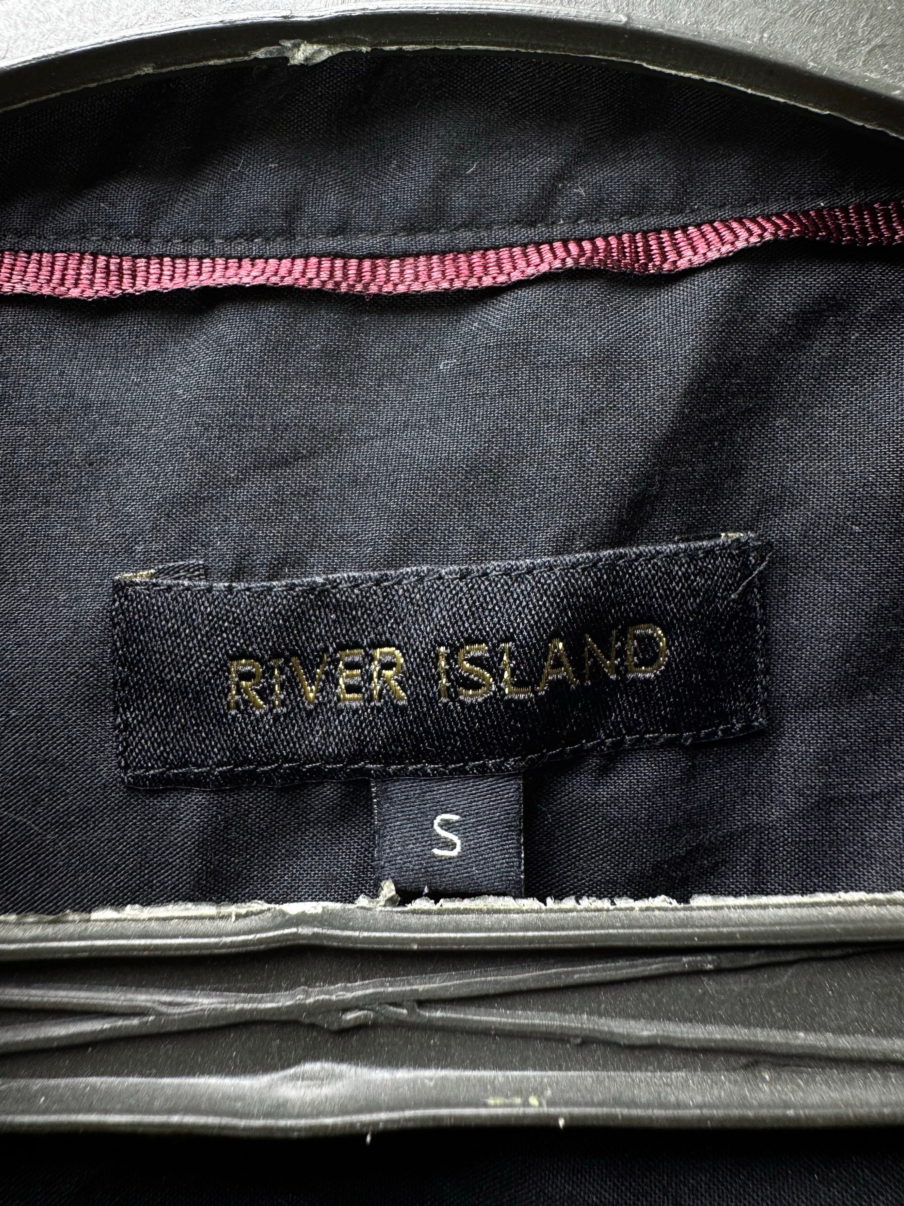 River Island® Small | Chest: 19" | Shirt | 4569 - Genuine Maal