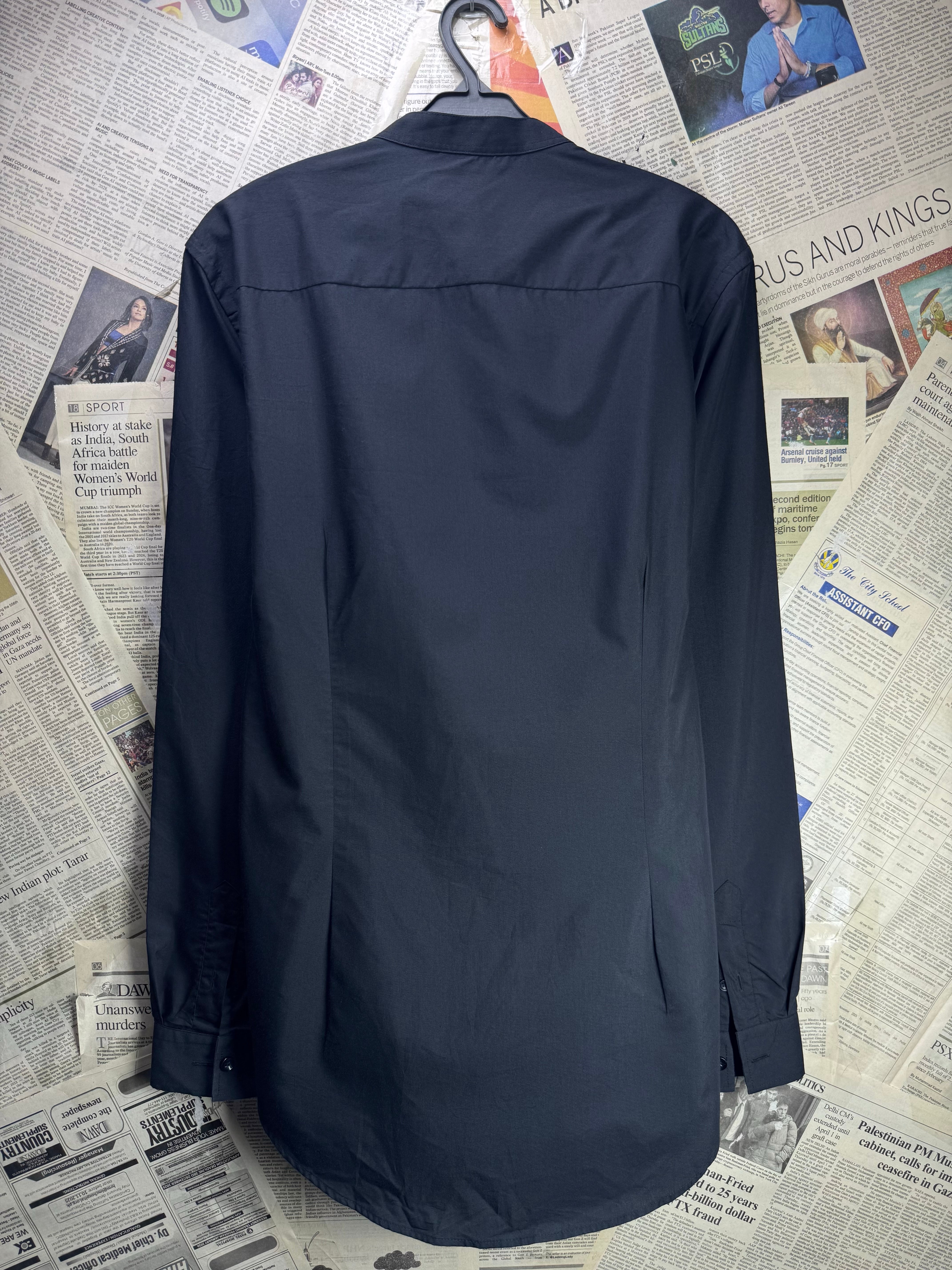 River Island® Small | Chest: 19" | Shirt | 4569 - Genuine Maal
