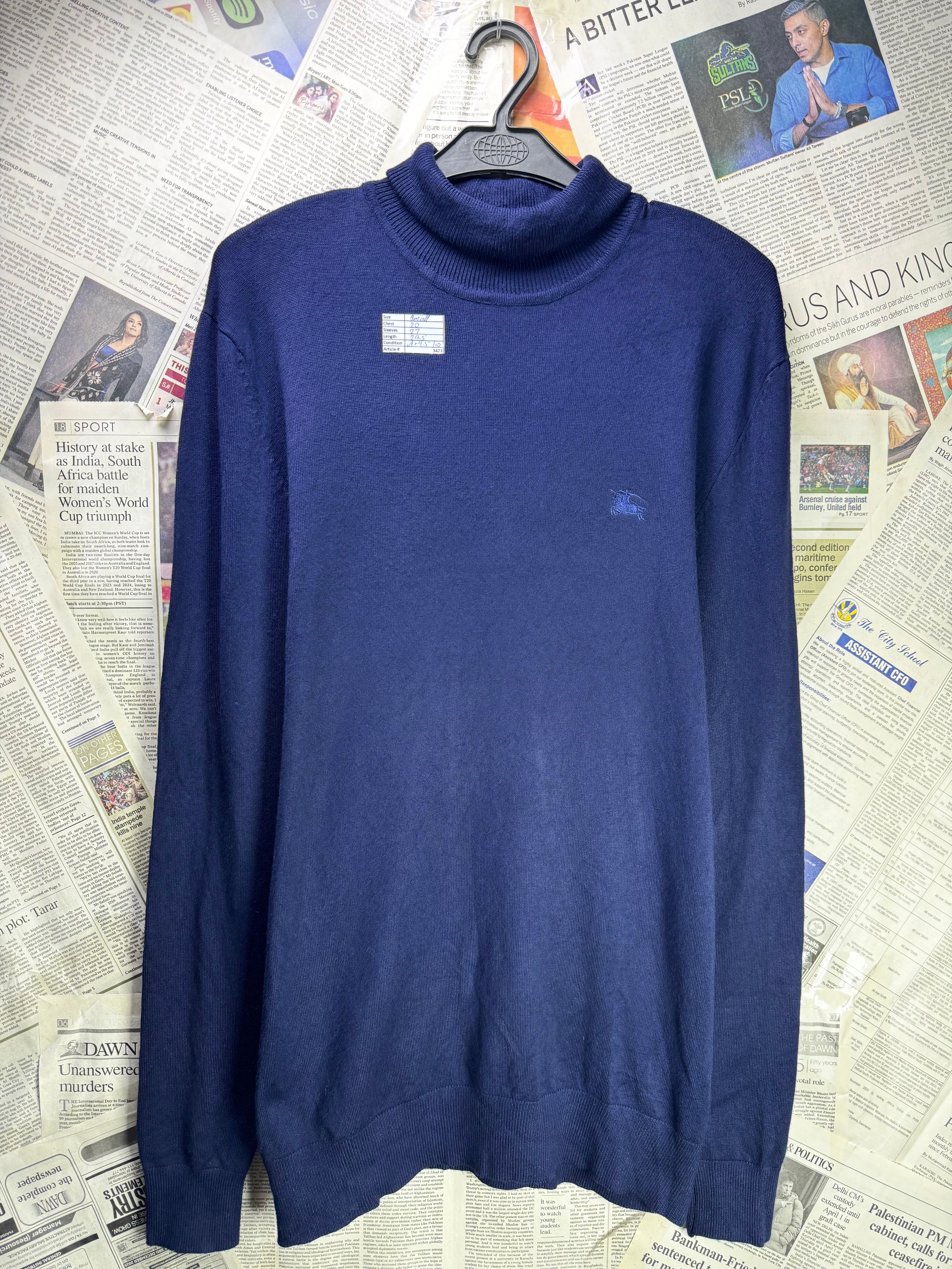 Burberry® Small | Chest: 20" | Navy | High Neck - Sweatter | Viscose - Nylon | 3423 - Genuine Maal