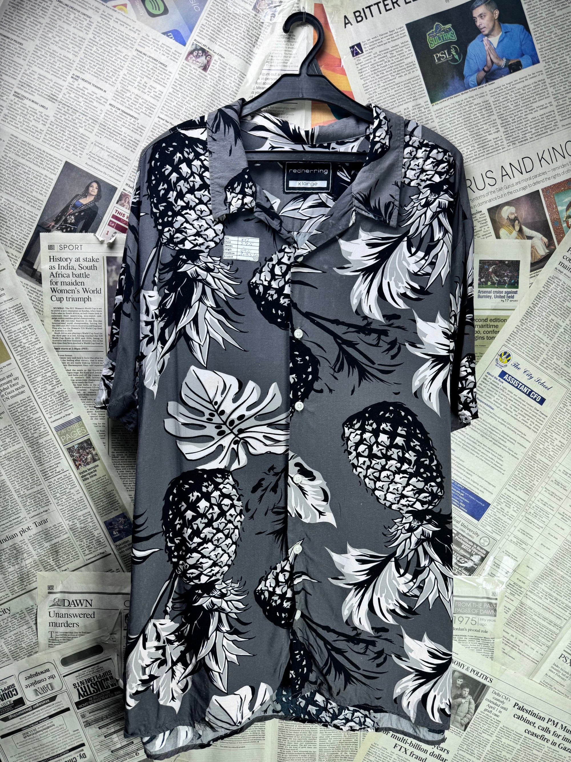 Redherring® XXL | Chest: 27.5"| Gray Floral | Hawaii Shirt | Viscose | 3217 - Genuine Maal