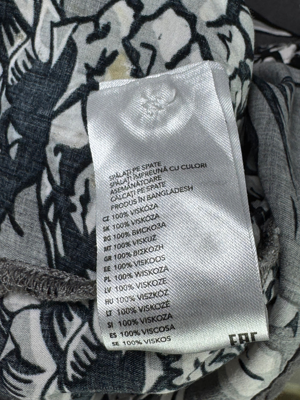 Redherring® XXL | Chest: 27.5"| Gray Floral | Hawaii Shirt | Viscose | 3217 - Genuine Maal