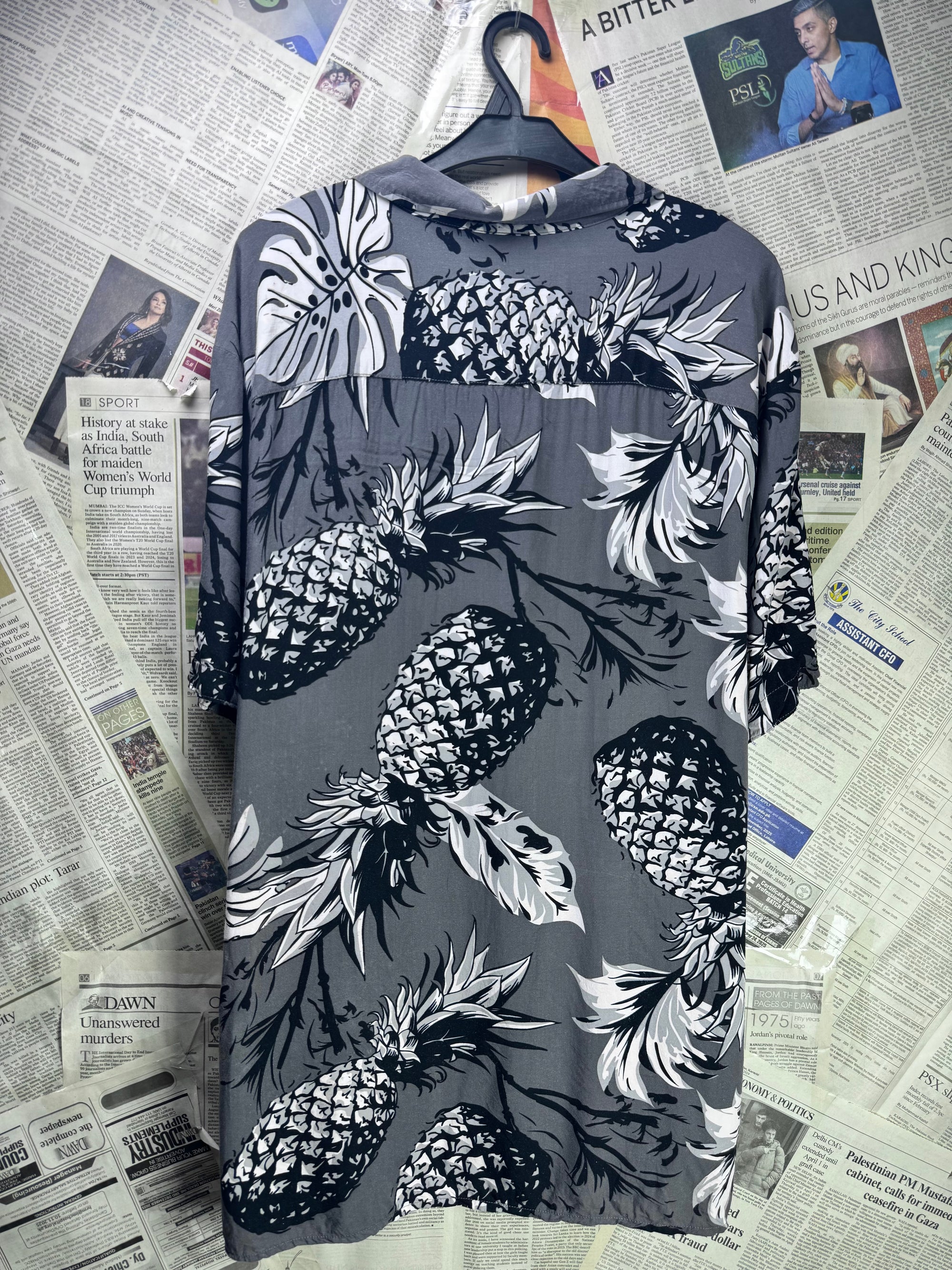 Redherring® XXL | Chest: 27.5"| Gray Floral | Hawaii Shirt | Viscose | 3217 - Genuine Maal