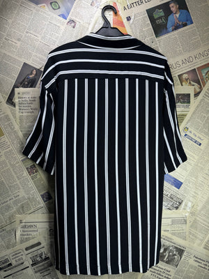 H&M® XXL | Chest: 26.5" | Shirt | Viscose | 4779 - Genuine Maal