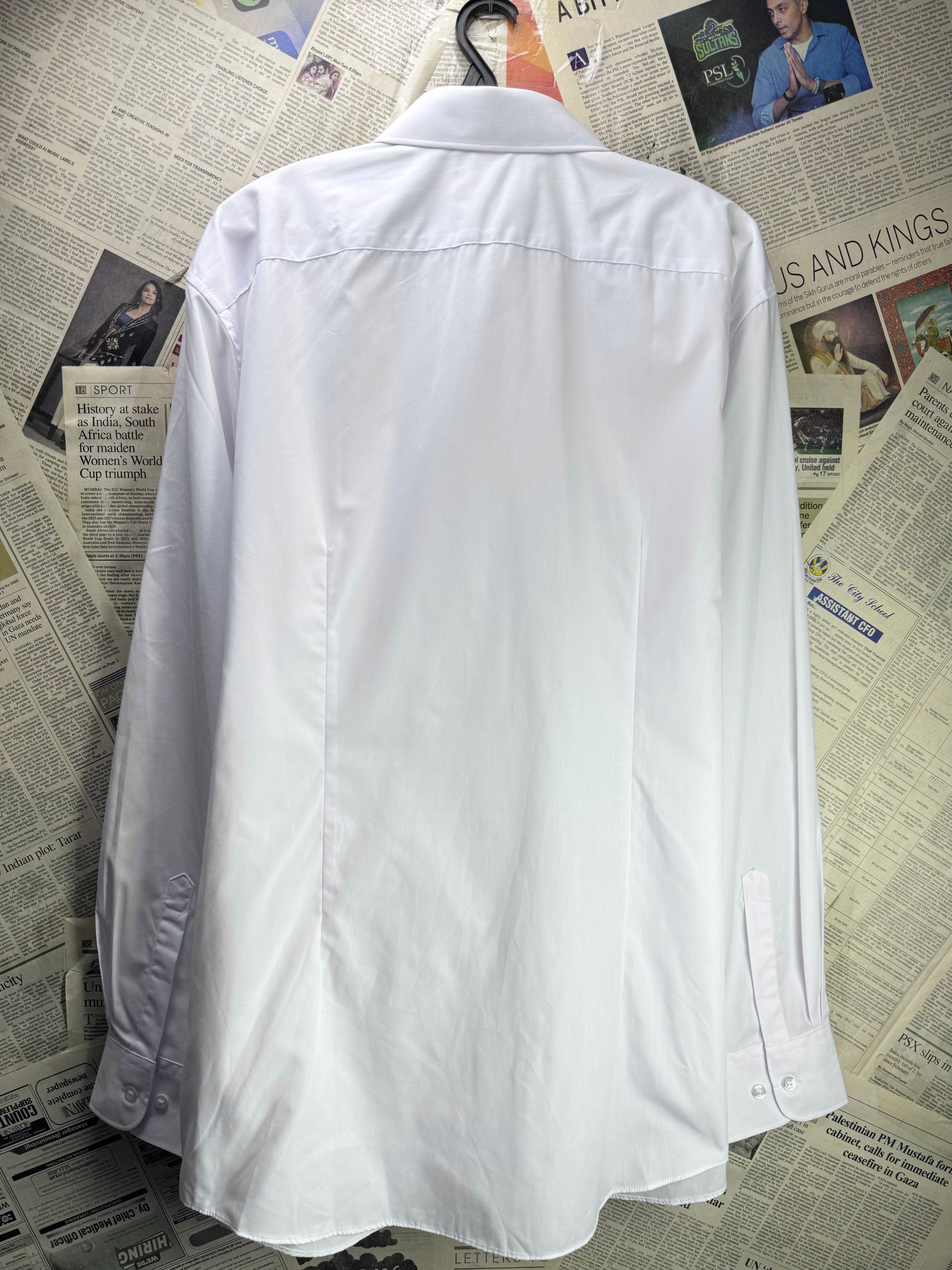 M&S® Large | Chest: 23" | Collar 16.5" Shirt | Poly - Cotton | 4772 - Genuine Maal