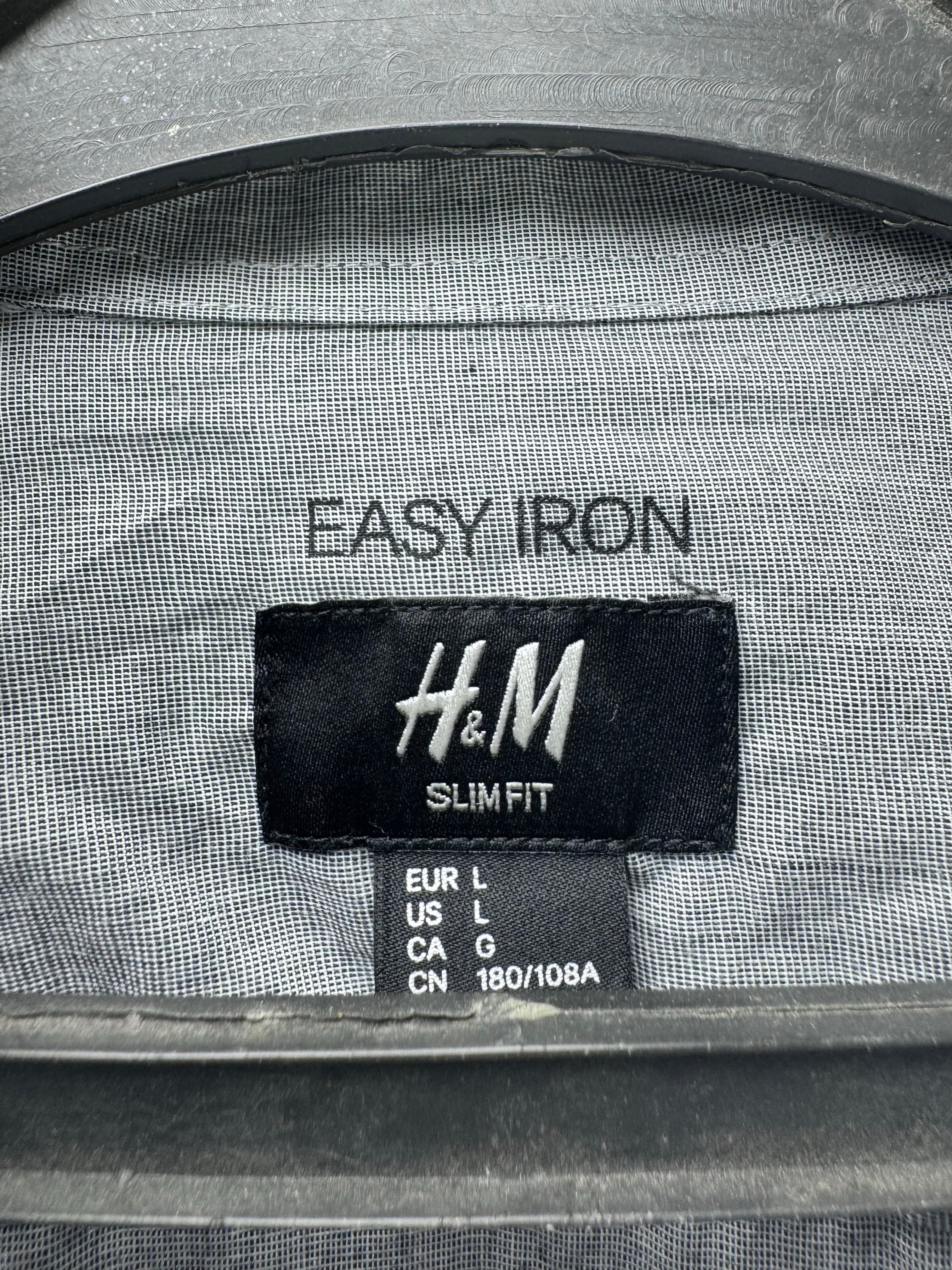 H&M® Medium | Chest: 22" | Shirt | Poly - Cotton | 4800 - Genuine Maal