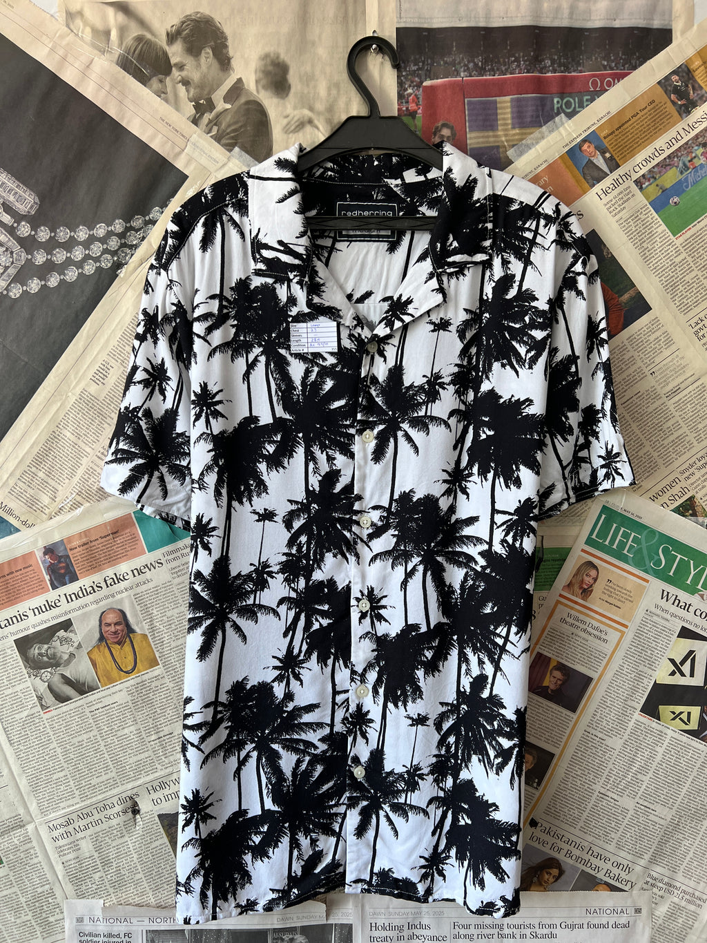 Redherring® Large | Chest: 23" | White & Black | Huawei Shirt | 355 - Genuine Maal