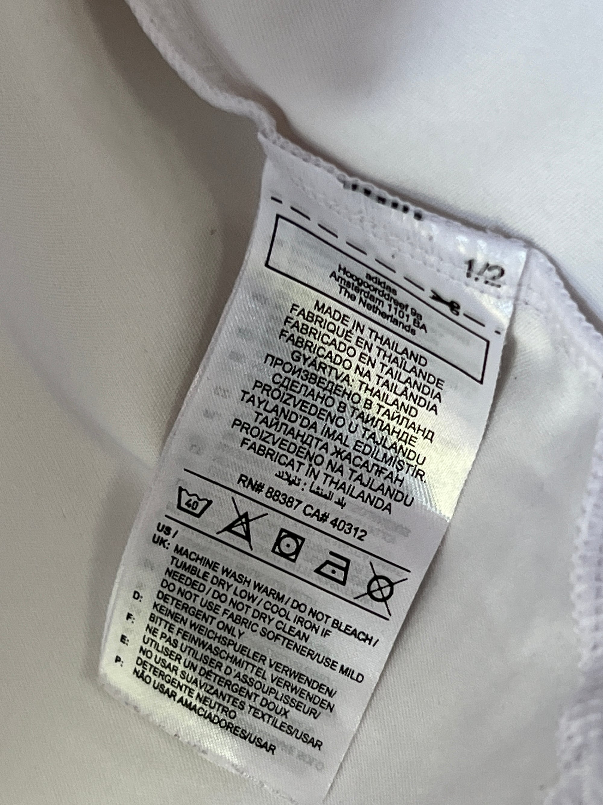 Adid*s® Small | Chest: 19.5" | White | T-Shirt | 320 - Genuine Maal