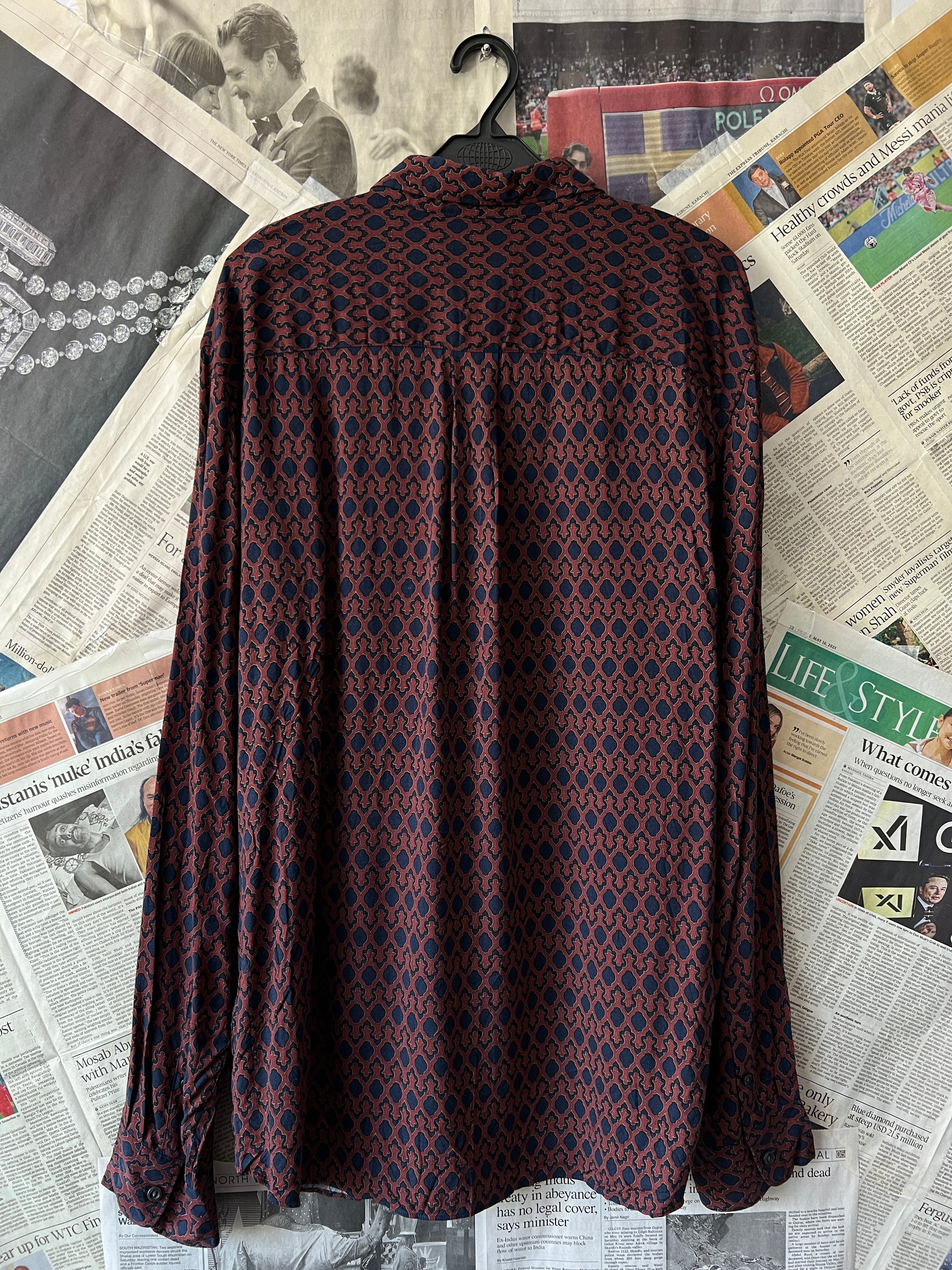 Hammond® Large | Chest: 23.5" | Pale Maroon | Shirt | 351 - Genuine Maal