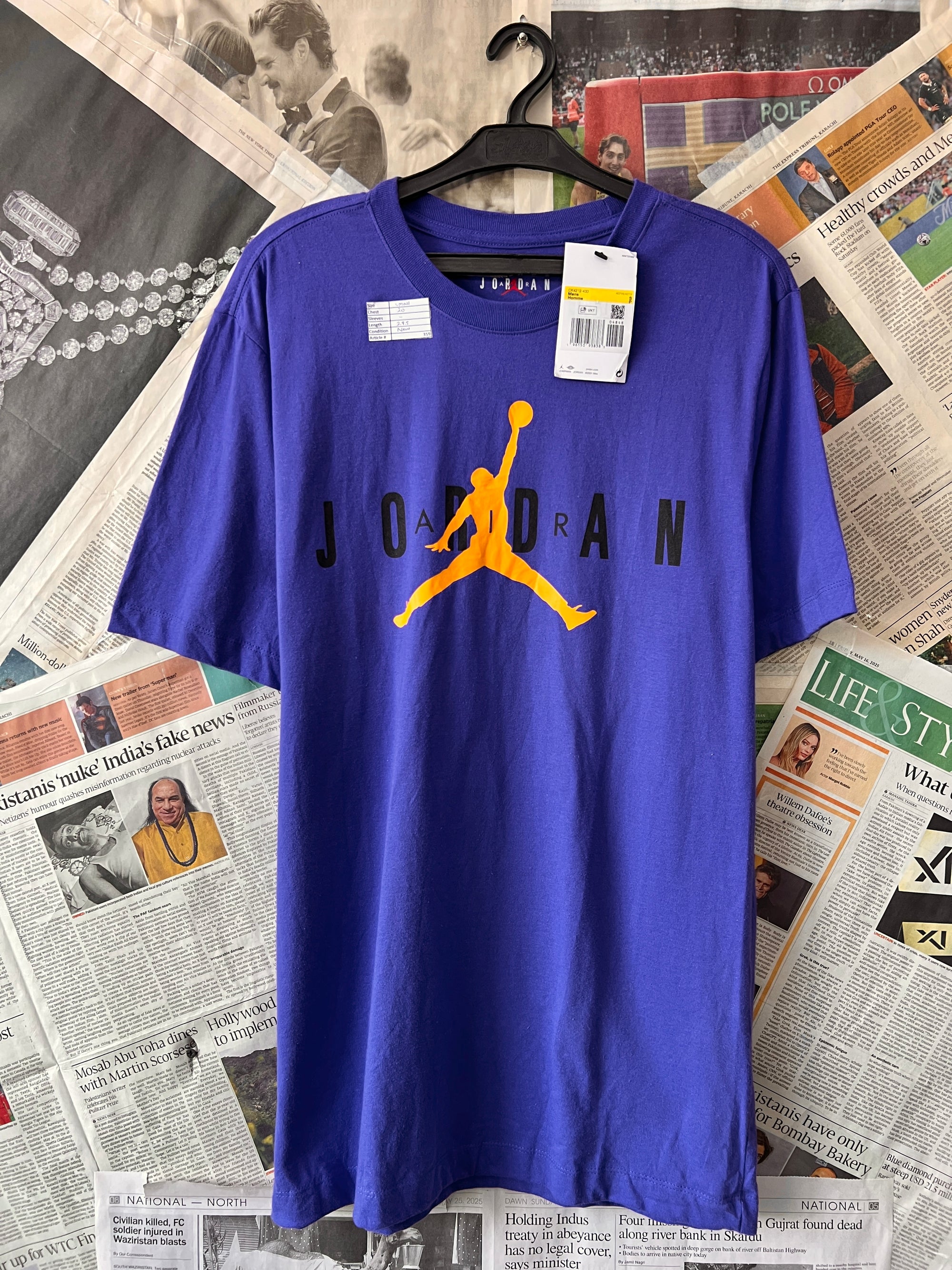 Jordan® Small | Chest: 20" | Purple | T-Shirt | 359 - Genuine Maal