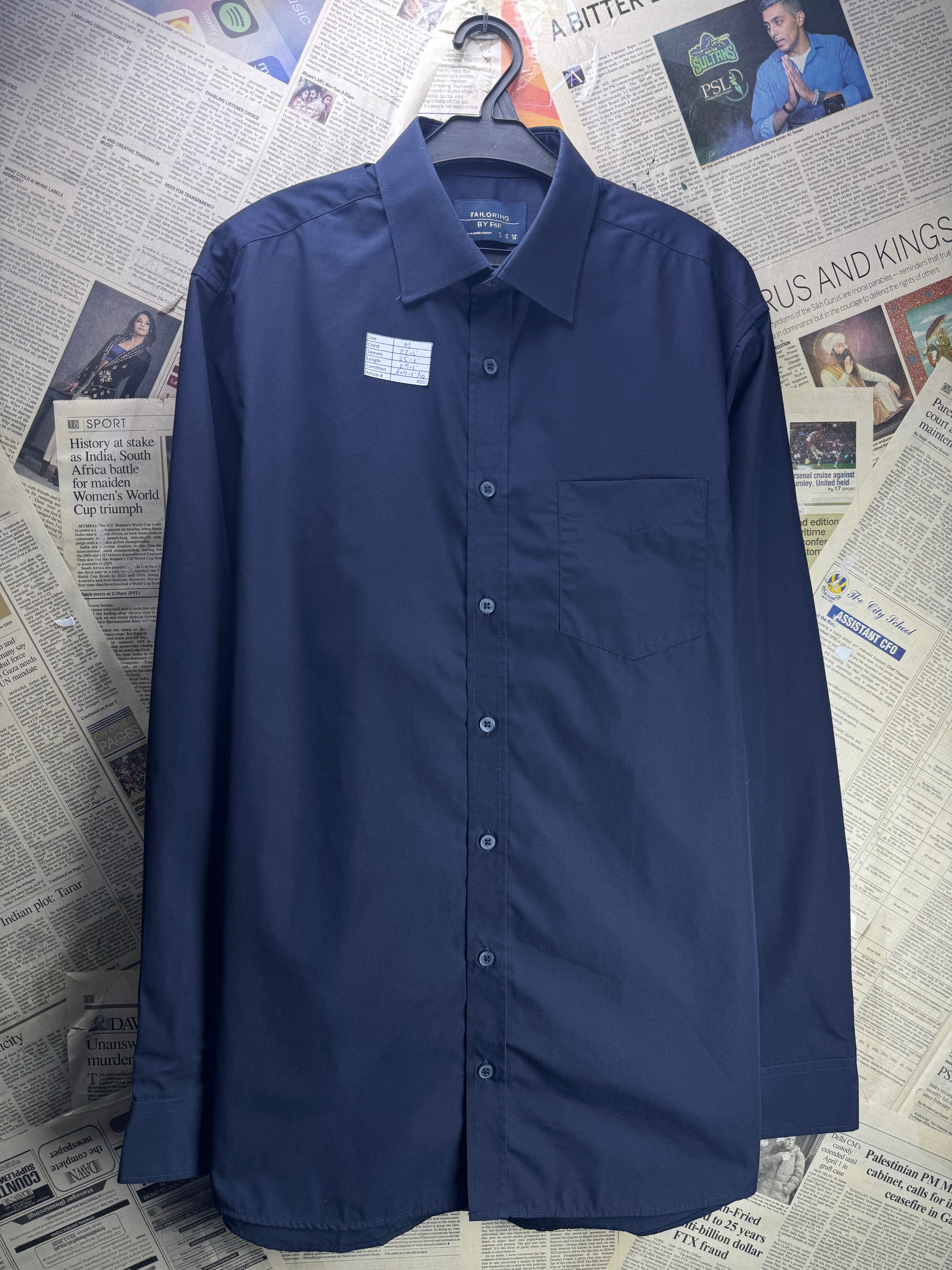 F&F® Medium | Chest: 22.5" | Collar 15" Shirt | Poly - Cotton | 4550 - Genuine Maal