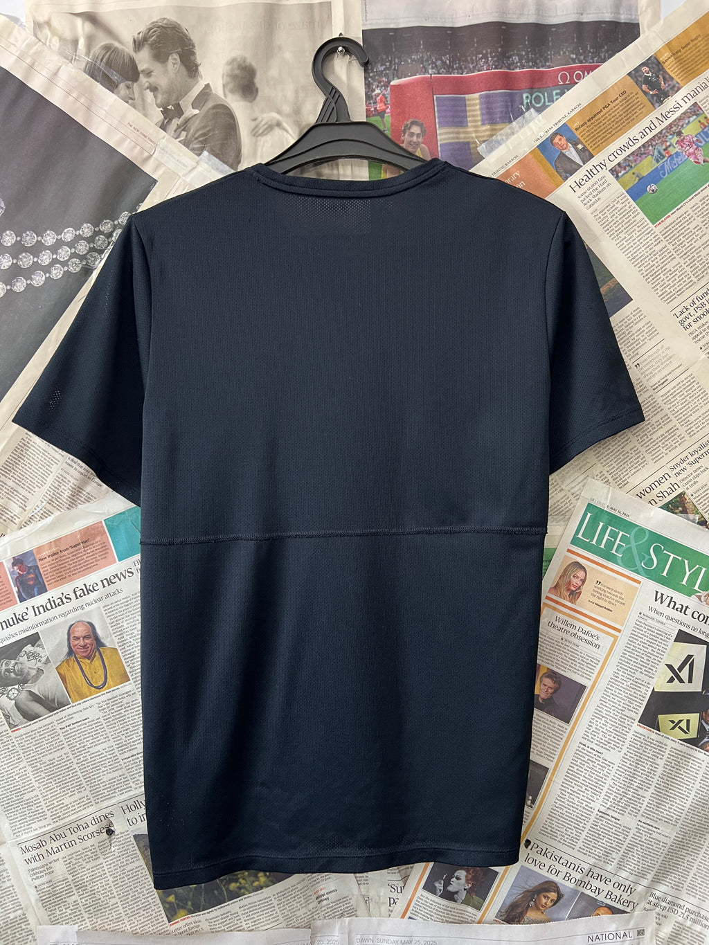 N*ke® Small | Chest: 20" | Black | T-Shirt | 453 - Genuine Maal