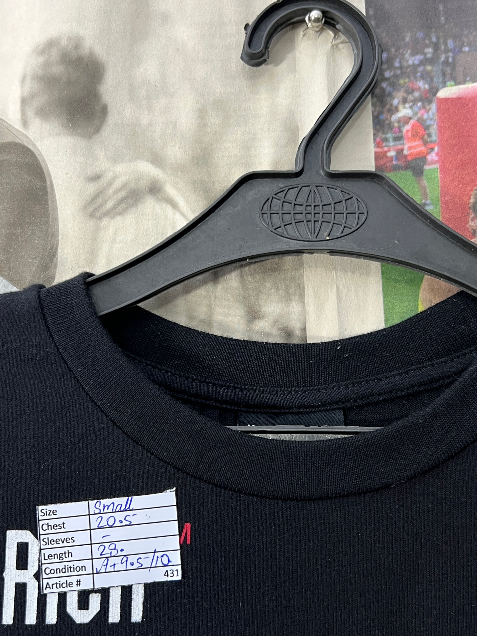 Hoosdrich® Small | Chest: 20.5" | Black | T-Shirt | 431 - Genuine Maal