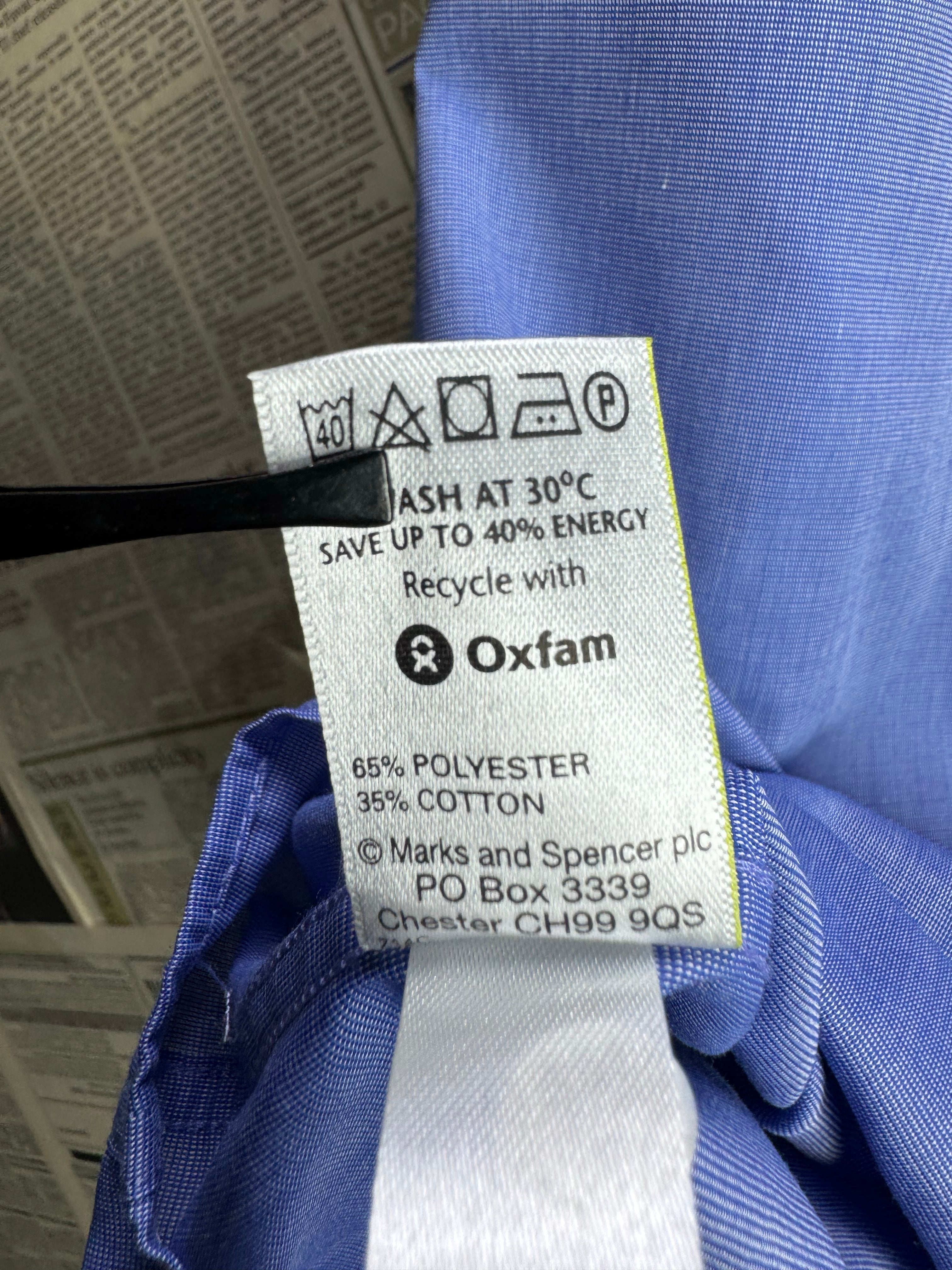M&S® Medium | Chest: 22.5" | Collar 15.5" Shirt | Poly - Cotton | 4554 - Genuine Maal