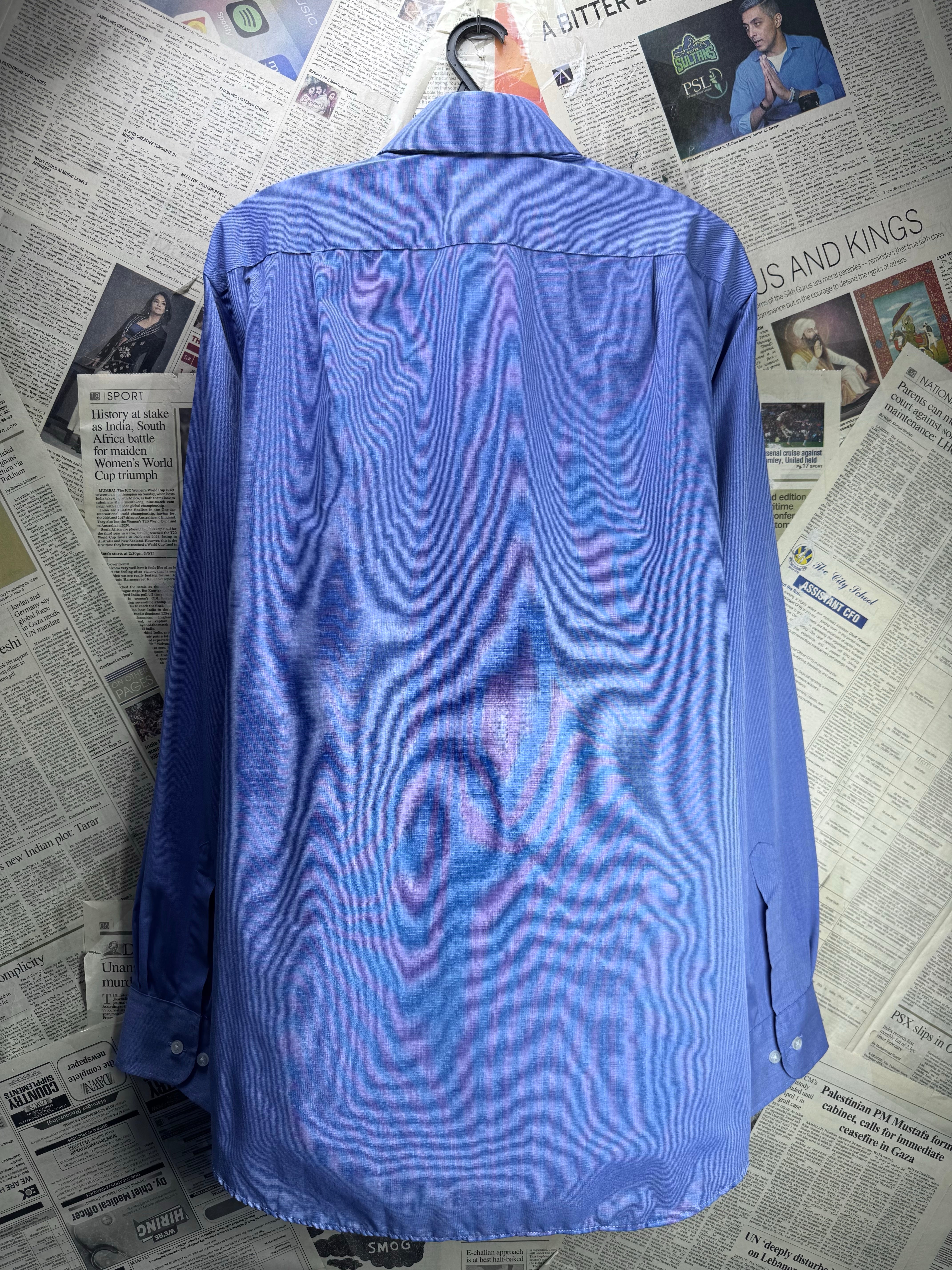 M&S® Medium | Chest: 22.5" | Collar 15.5" Shirt | Poly - Cotton | 4554 - Genuine Maal