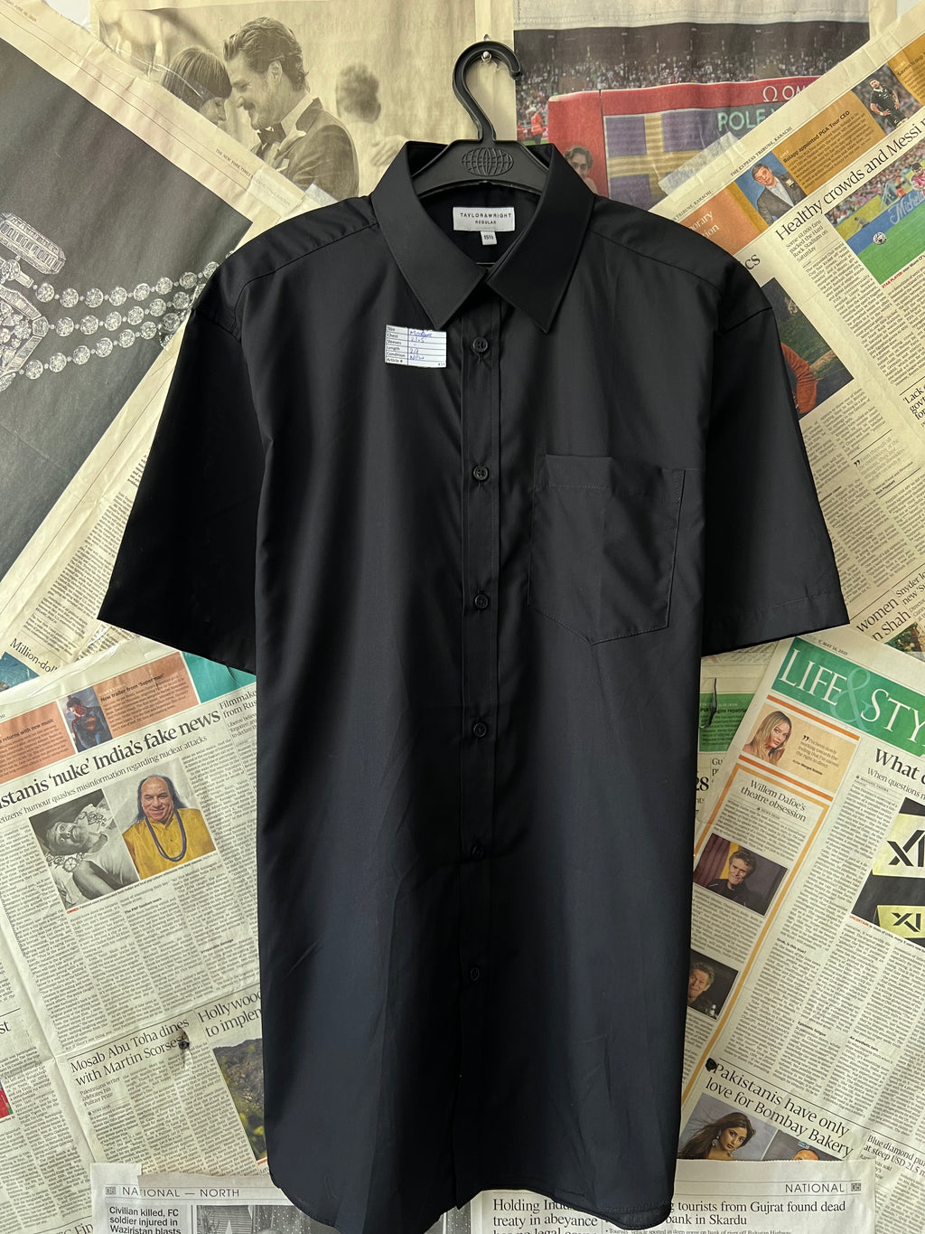 Taylor & Wright® Medium | Chest: 21.5" | Black | Shirt | 434 - Genuine Maal