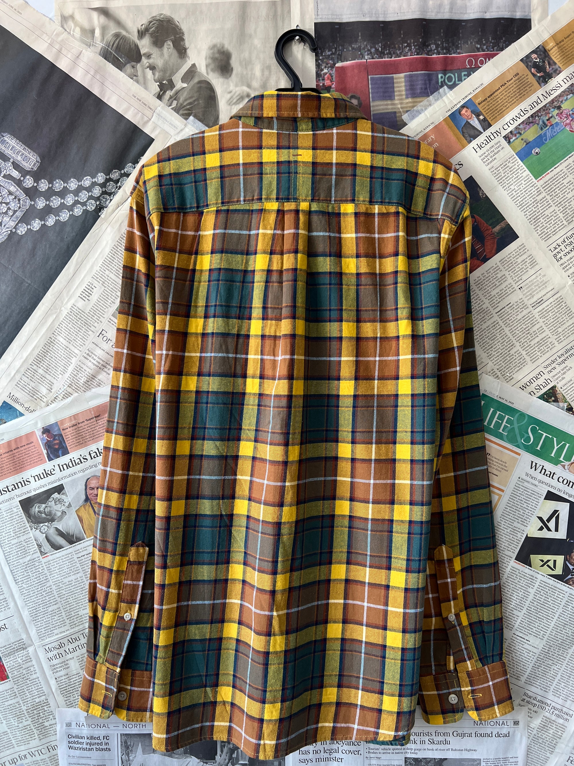 Burgs® Medium | Chest: 22.5" | Mustard | Winter | Shirt | 443 - Genuine Maal