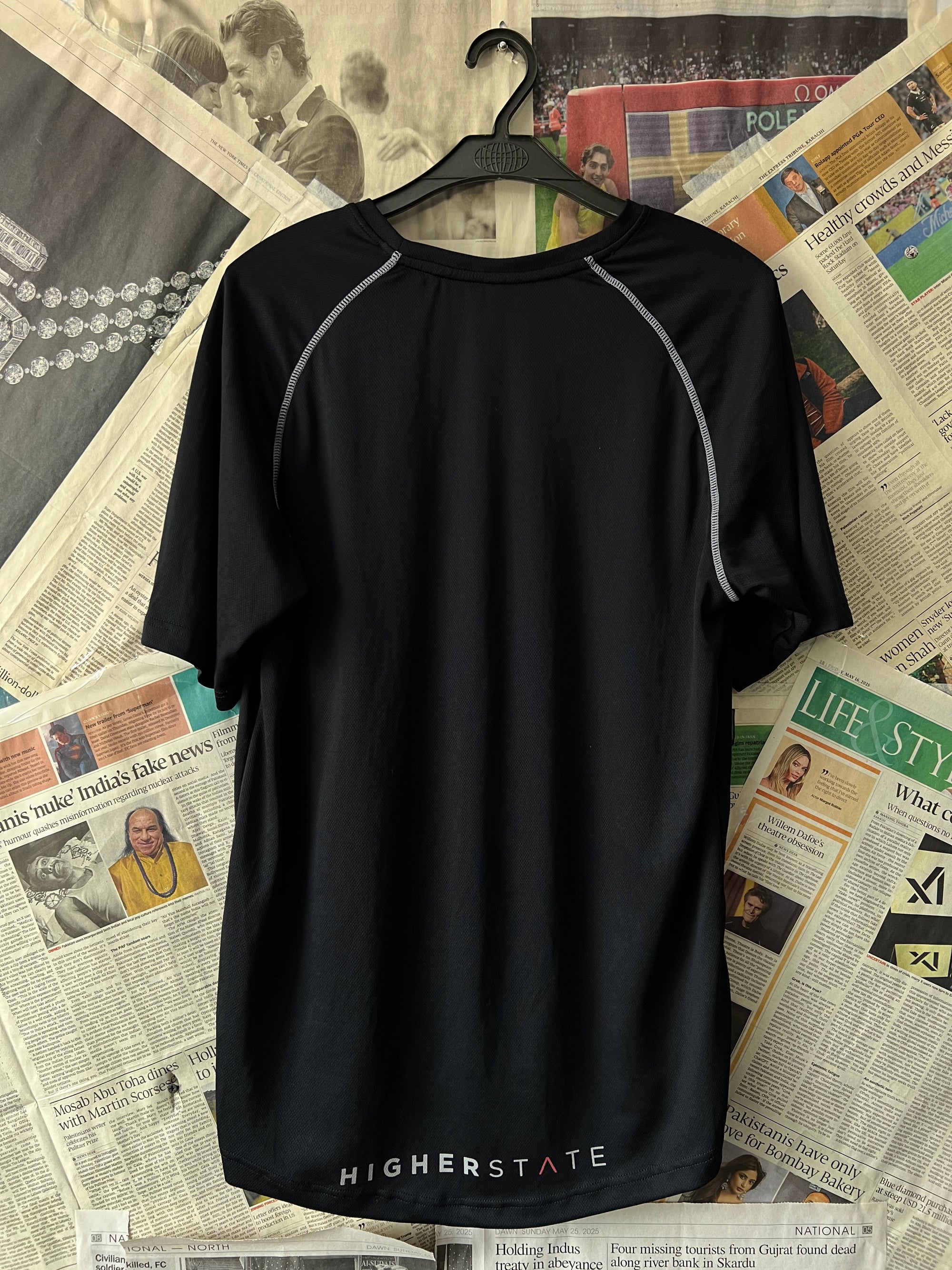 Higherstate® Small | Chest: 20" | Black | T-Shirt | 341 - Genuine Maal