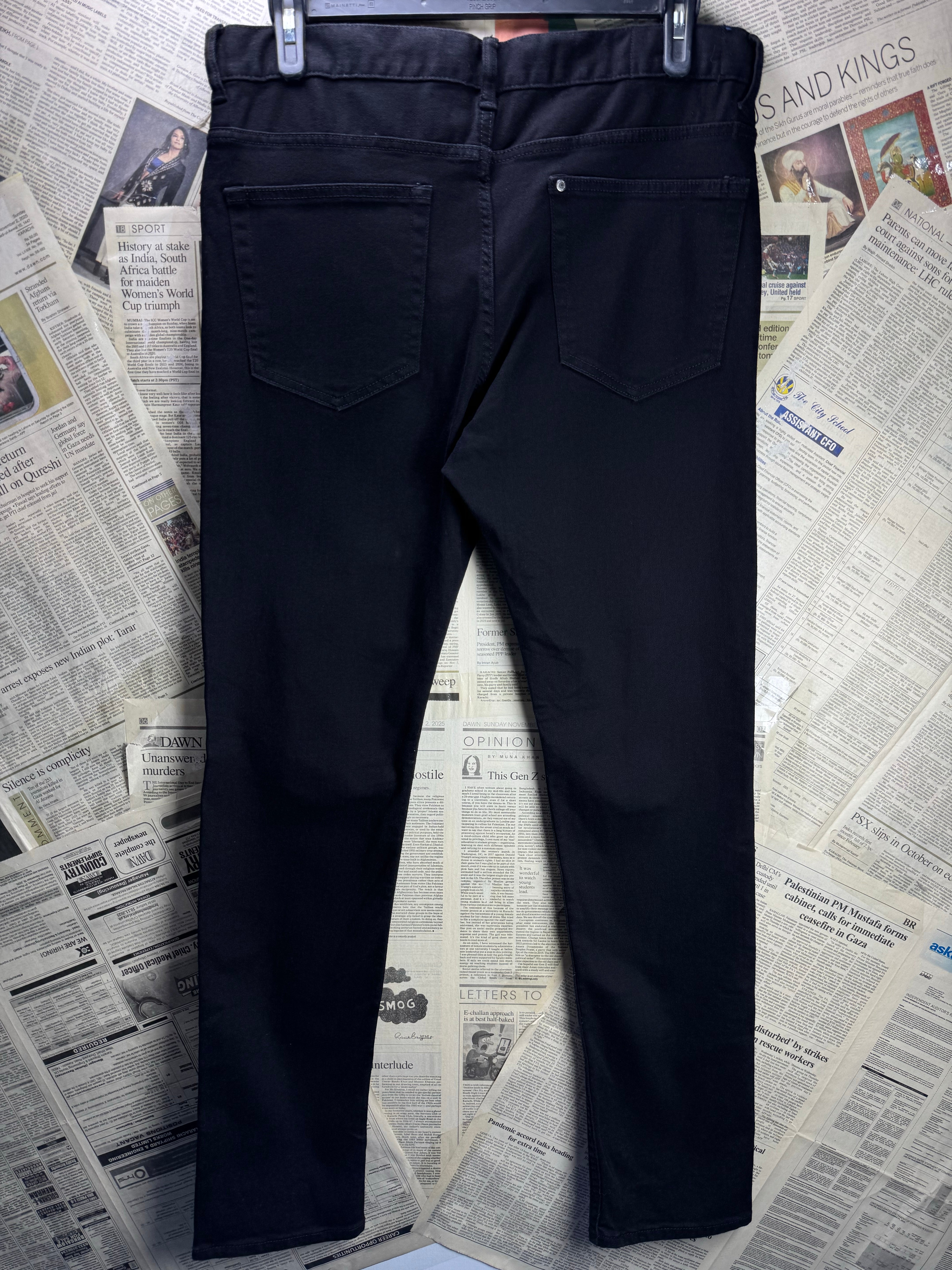 H&M® Waist: 36" | Black | Slim Fit Denim Pants | Cotton - Elastane | 2386 - Genuine Maal