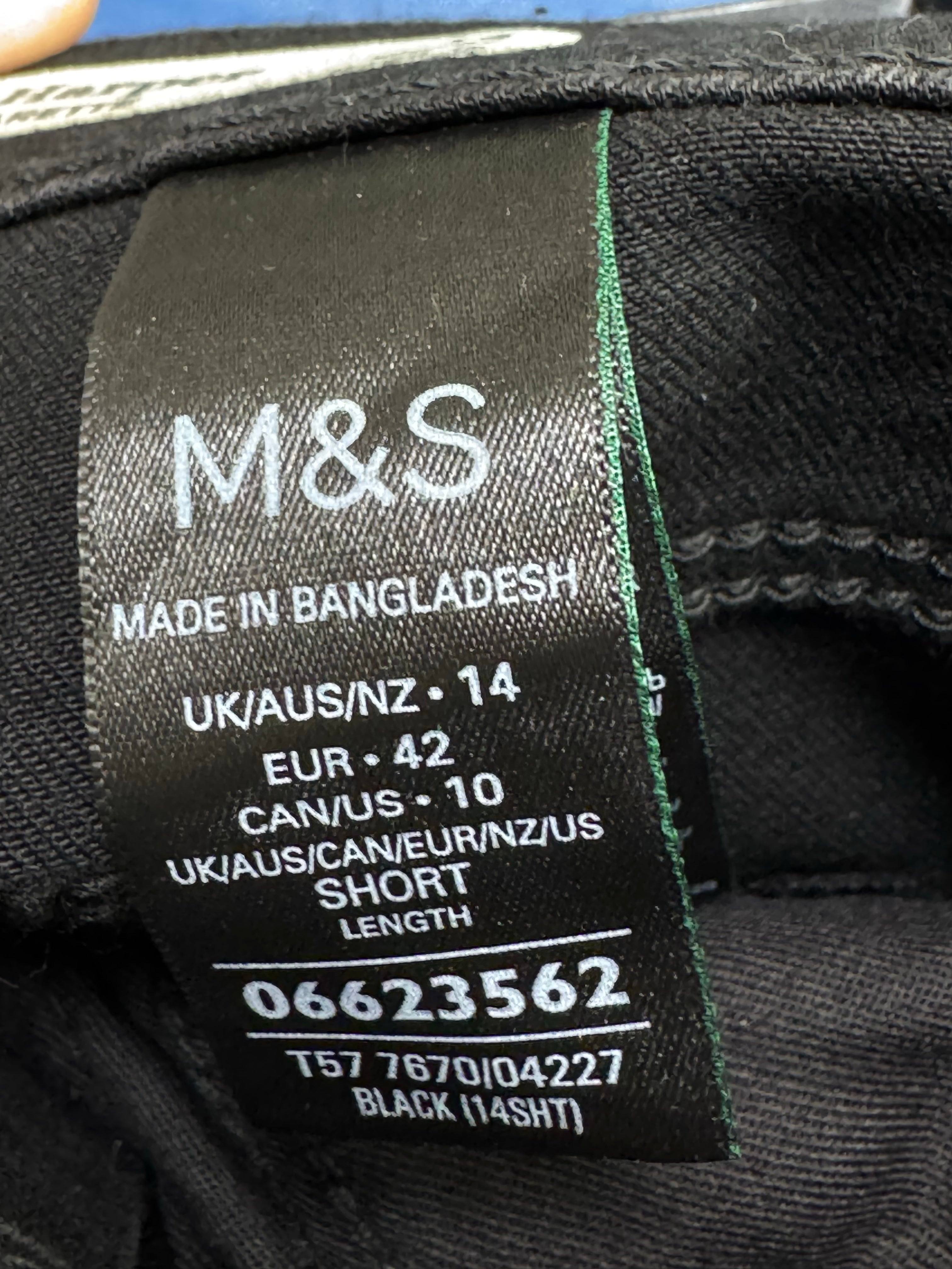 M&S® Waist: 30" to 32" | Black | Denim Pants | Short Length | Cotton - Poly - Elastane | 2367 - Genuine Maal
