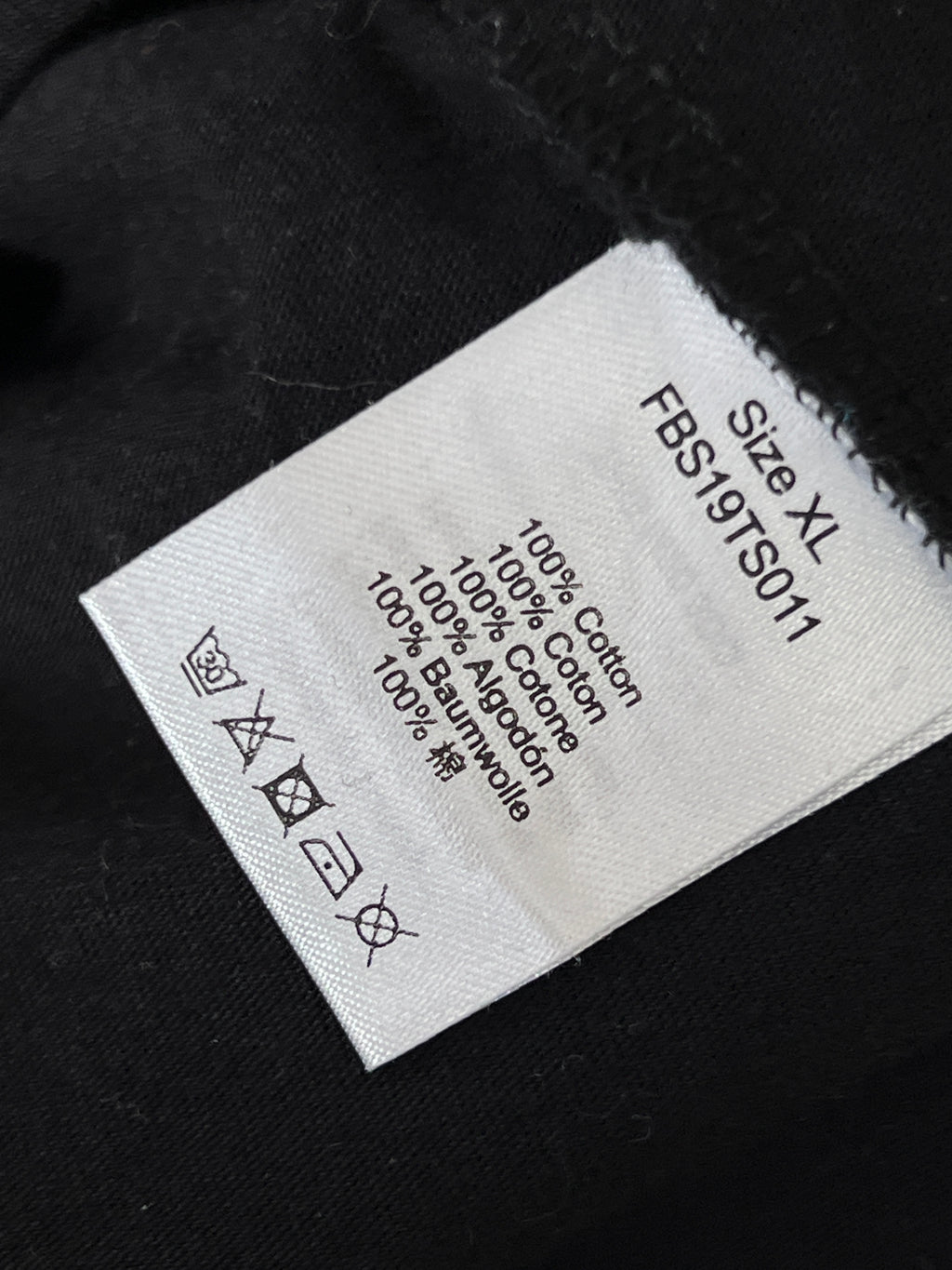 Bench® Medium | Chest: 22 | Black | T-Shirt | 362 - Genuine Maal