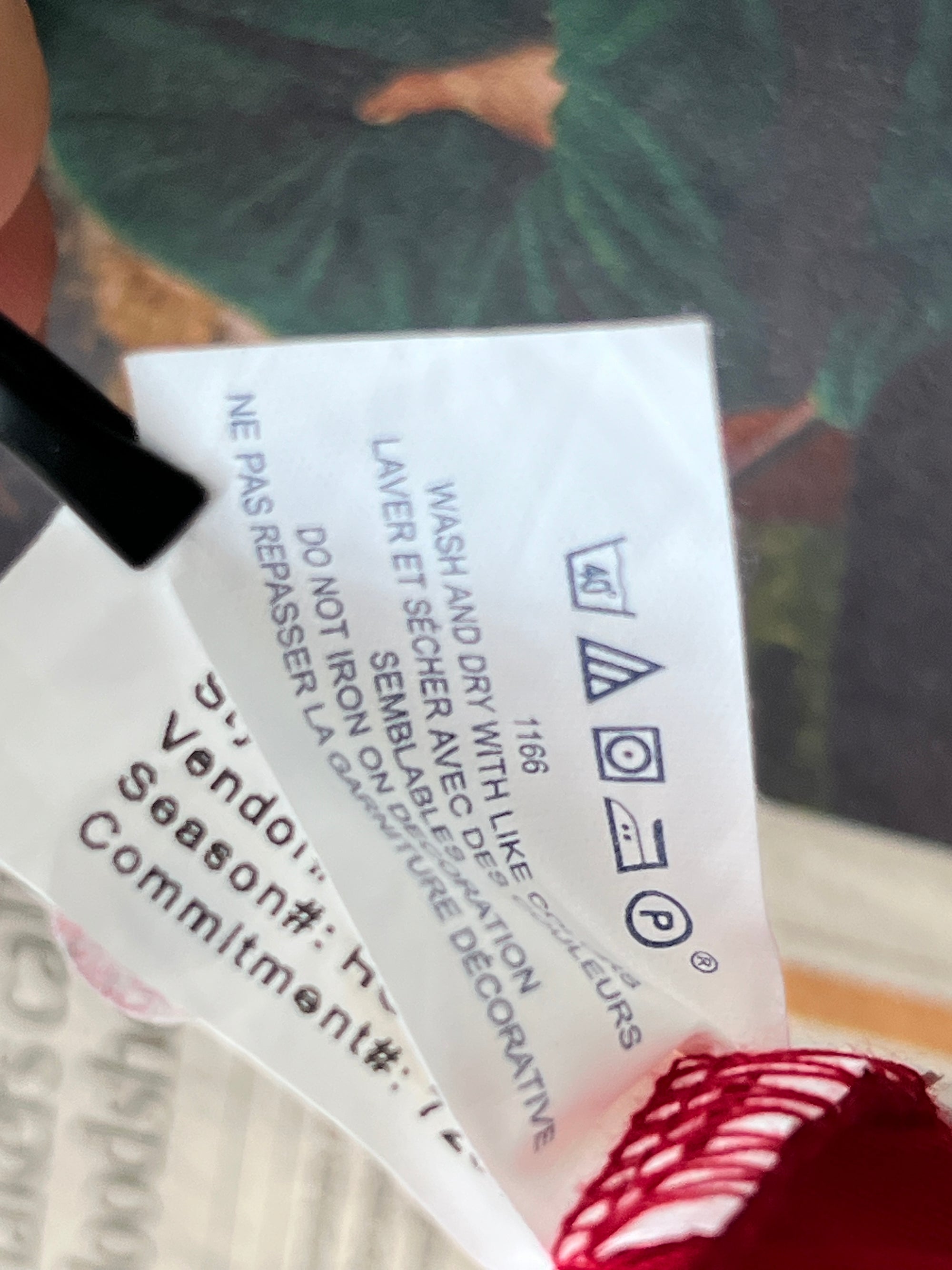 GAP® Small | Chest: 19.5" | Red | T-Shirt | 361 - Genuine Maal