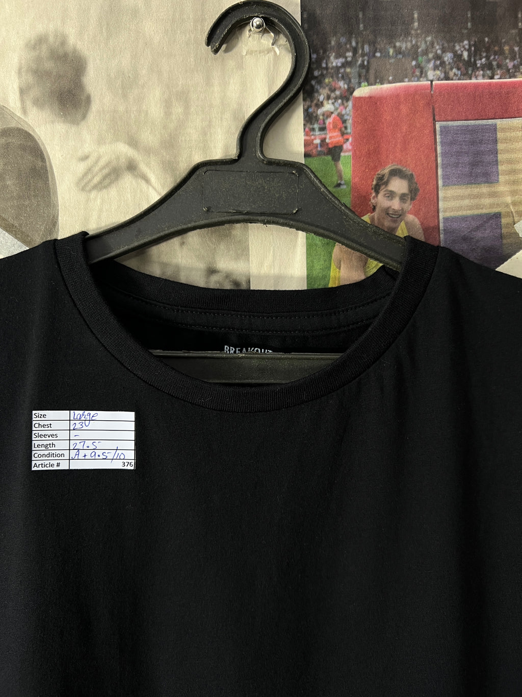 Breakout® Large | Chest: 23" | Black | T-Shirt | 376 - Genuine Maal