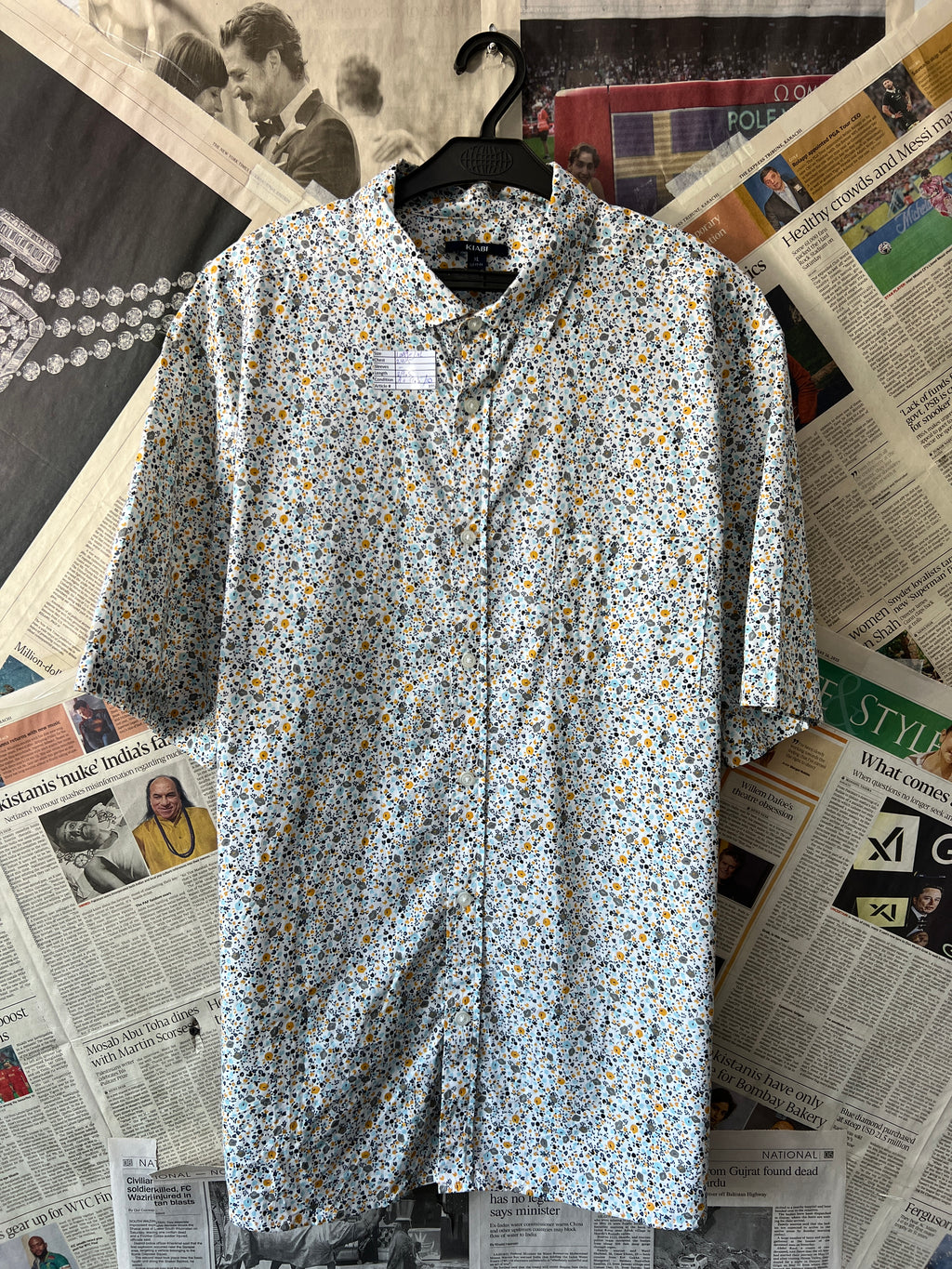 Kiabi® L/XL | Chest: 24.5" | White Pattern | Shirt | 395 - Genuine Maal