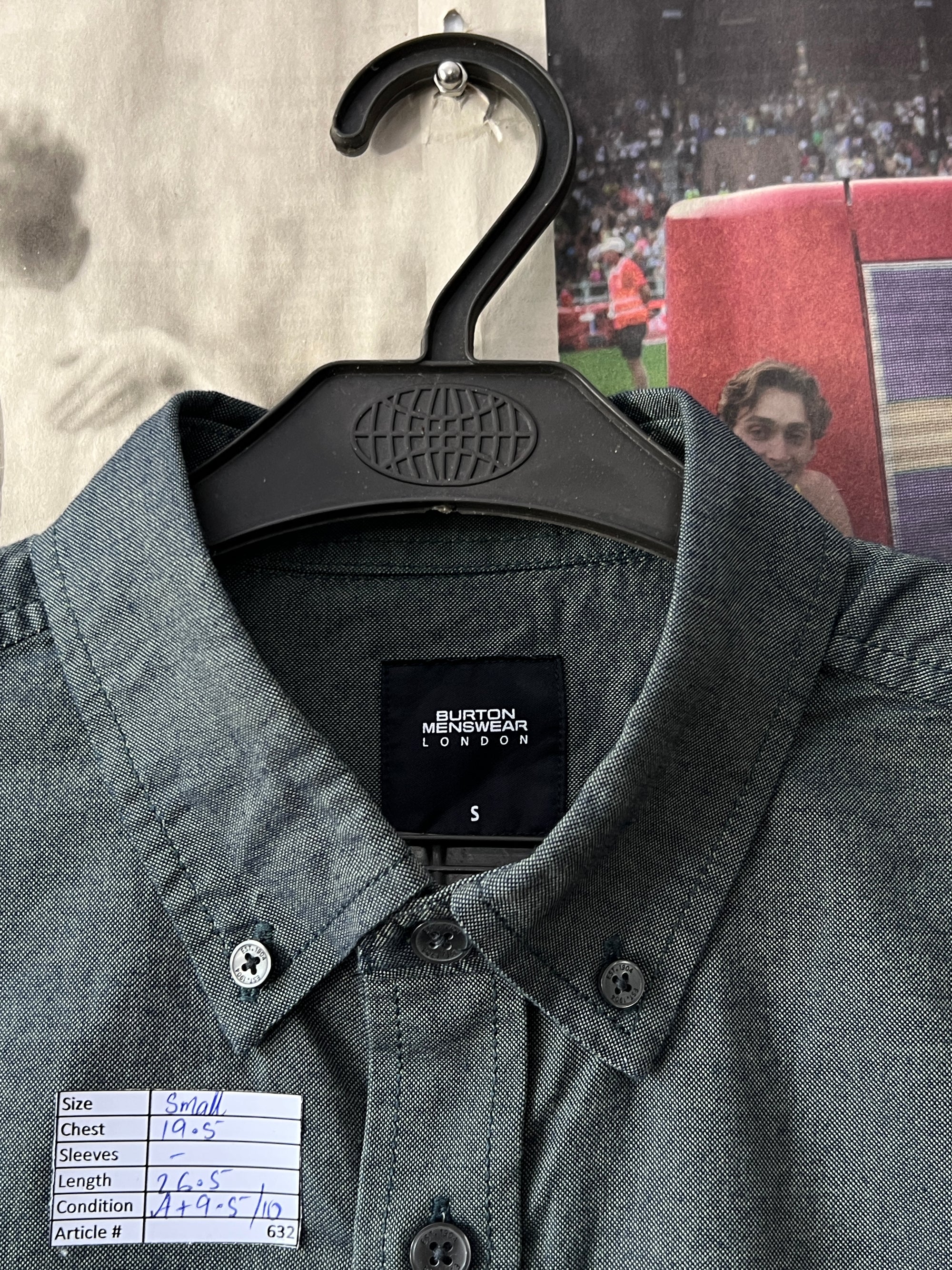 Burton® Small | Chest: 19.5" | Forest Green | Shirt | 632 - Genuine Maal