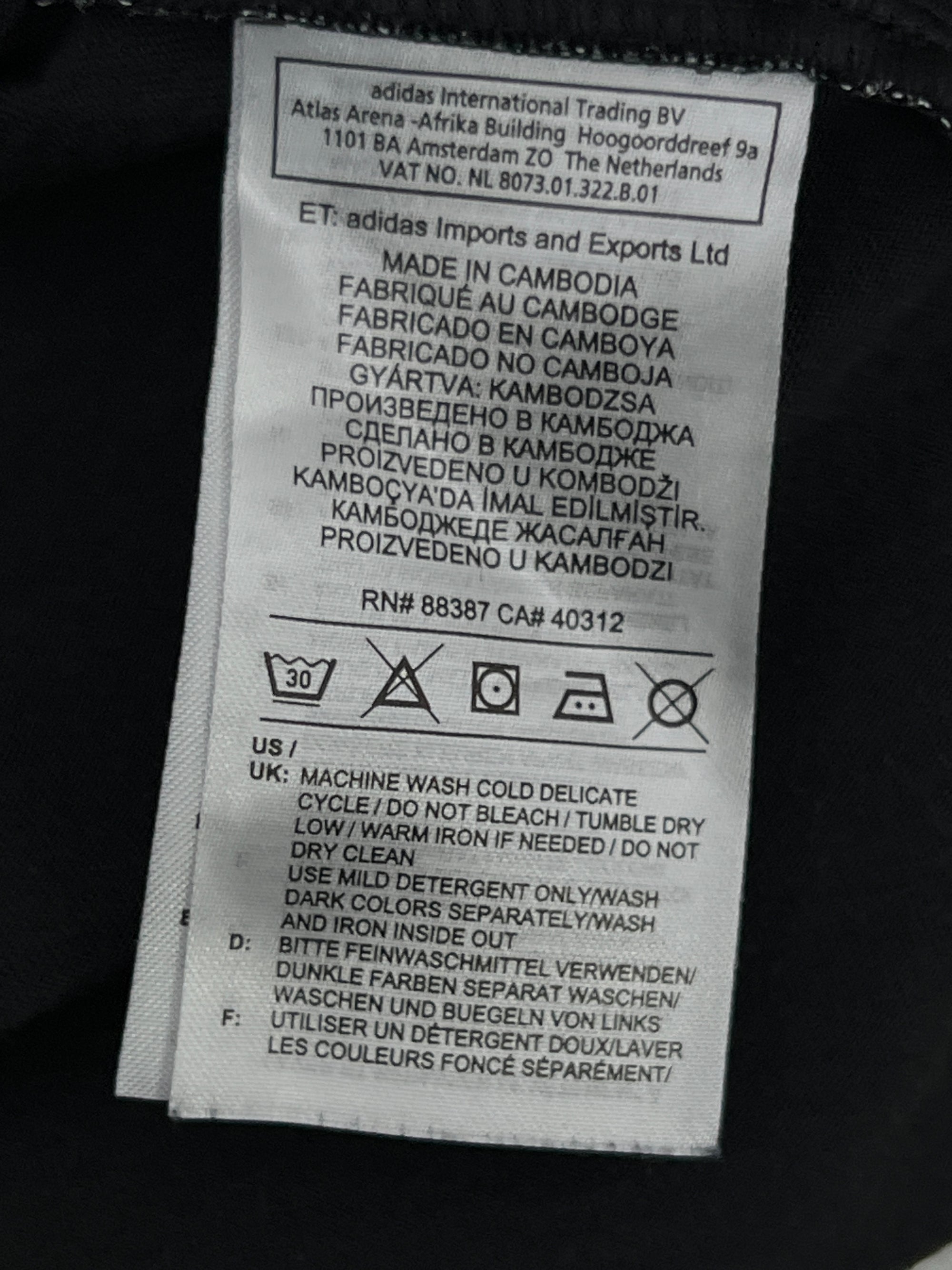 Ad*das® XS | Chest: 17" | Black | T-Shirt | 636 - Genuine Maal