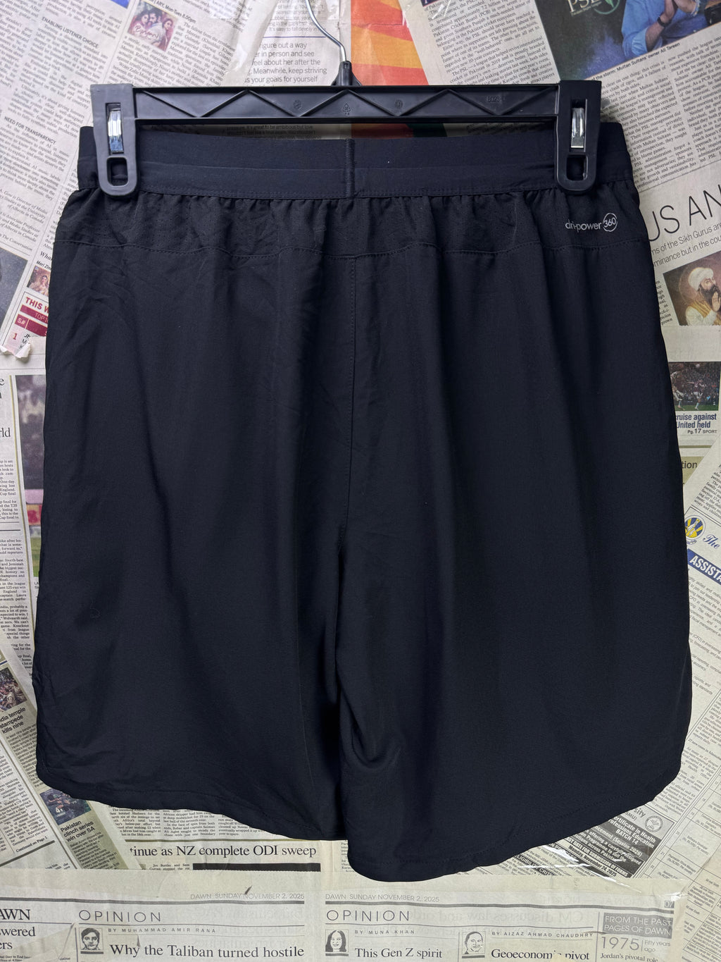 R*ssel® Waist: 30" | Black | Sports Shorts | 1210 - Genuine Maal