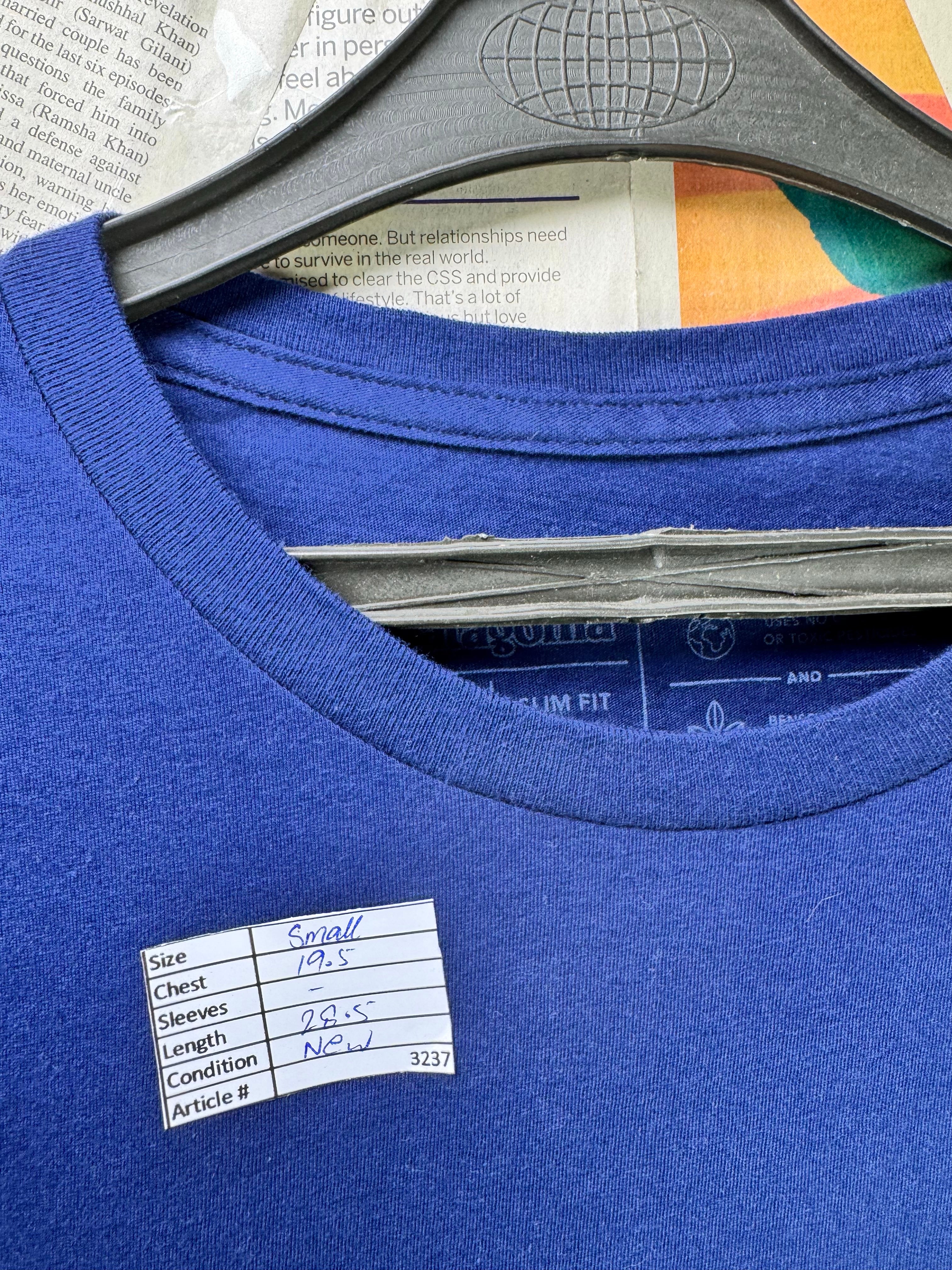 Patag*nia® Small | Chest: 19.5" | Blue | T - hirt | Cotton | 3237 - Genuine Maal