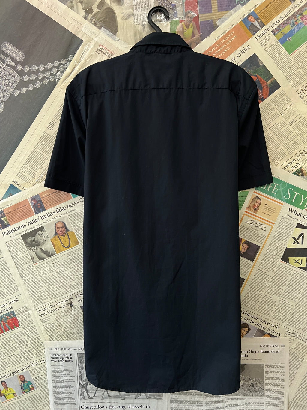 Tex® Medium | Chest: 22 | Black | Shirt | 369 - Genuine Maal