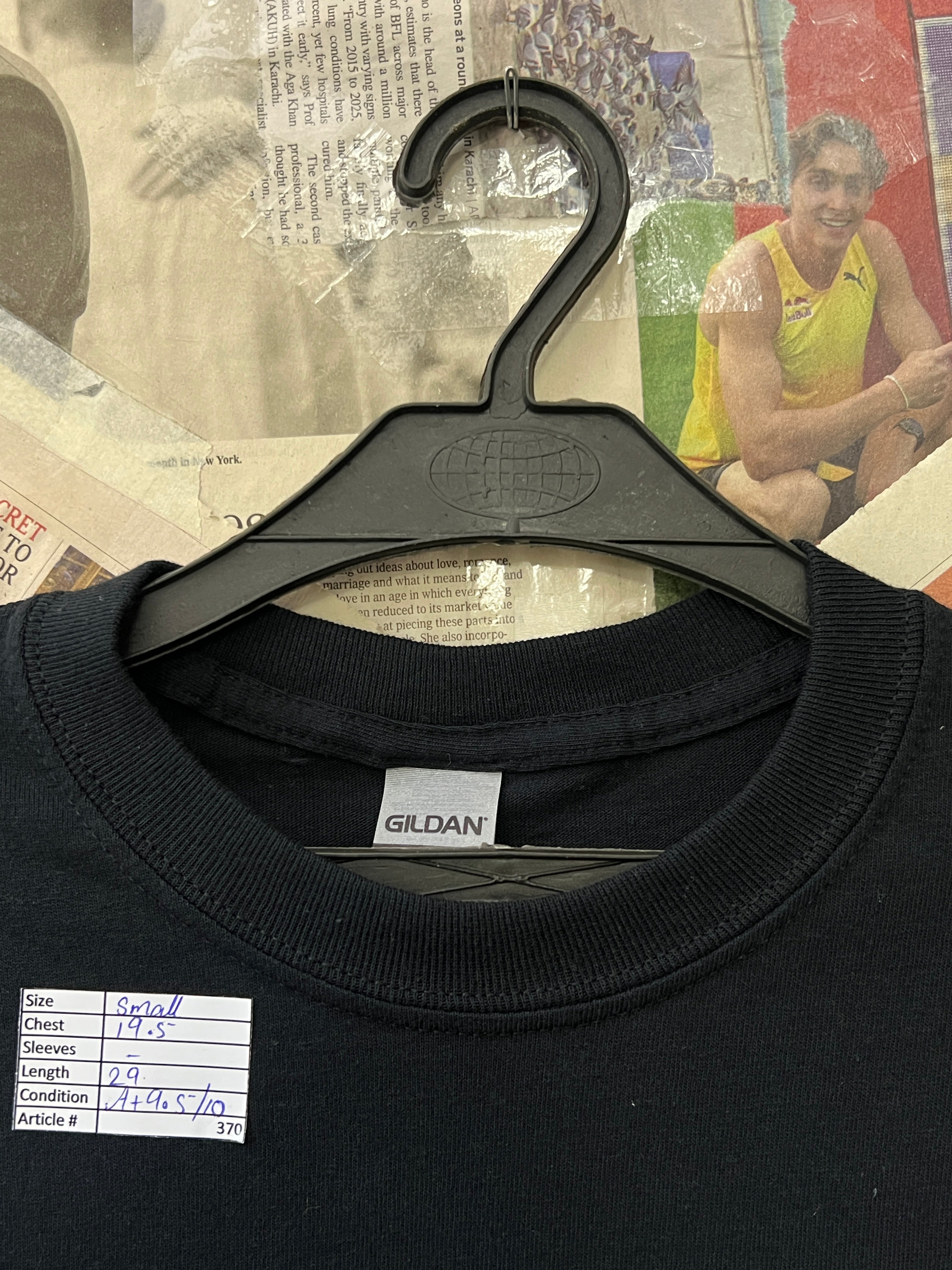 Gildan® Small | Chest: 19.5" | Black | T-Shirt | 370 - Genuine Maal